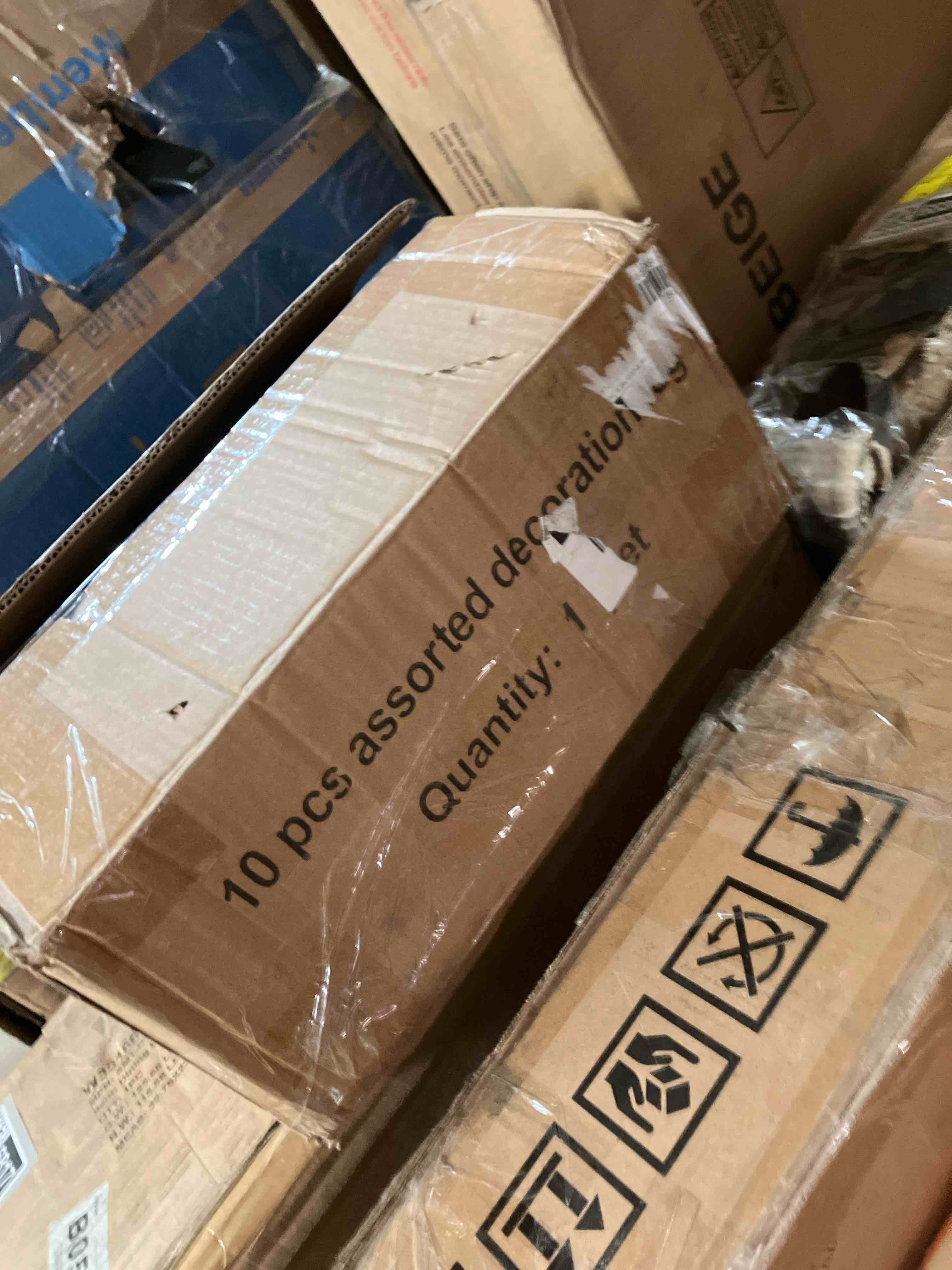 Condition photo showing Good Condition for 10 Piece Large Faux Firepit Logs