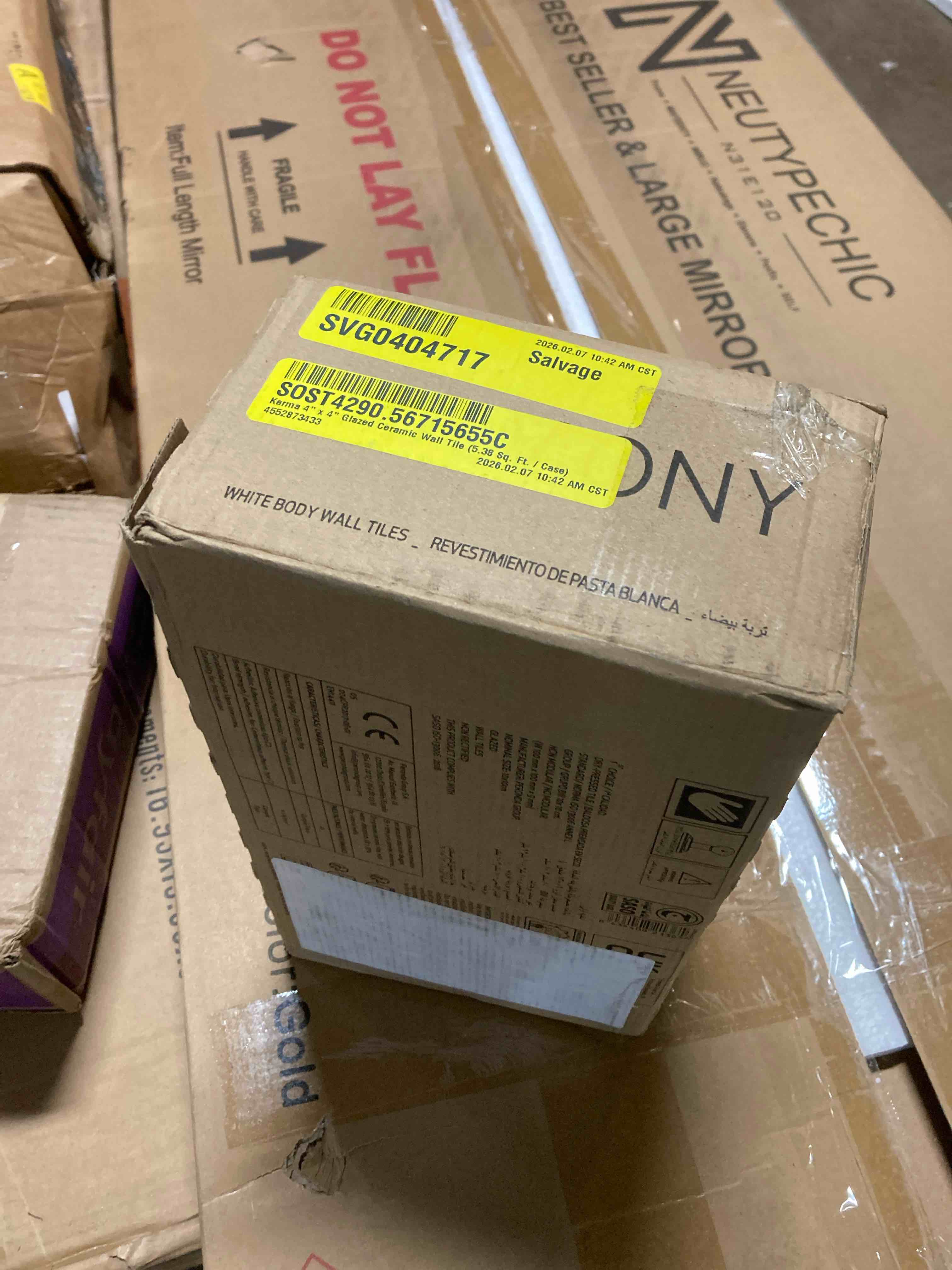 Condition photo showing New/Like New for Karma 4" x 4" Glazed Ceramic Wall Tile (5.38 Sq. Ft. / Case)