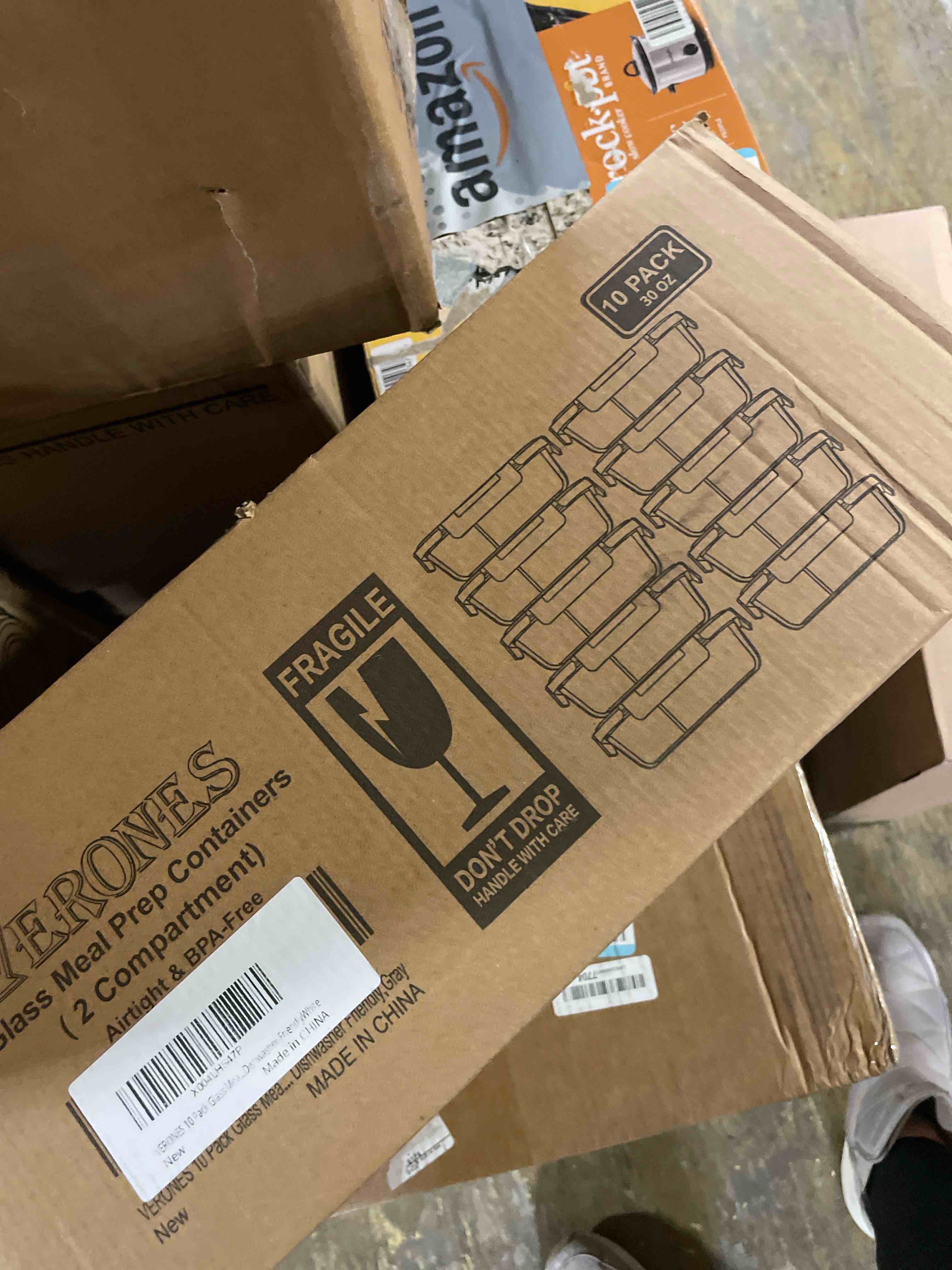 Condition photo showing New/Like New for VERONES 10 Pack Glass Meal Prep Containers 2 Compartment Set, 30 OZ Airtight Glass Lunch Containers, Glass Food Storage Containers with Lids, for Microwave, Oven, Freezer & Dishwasher Friendly?Grey Gray