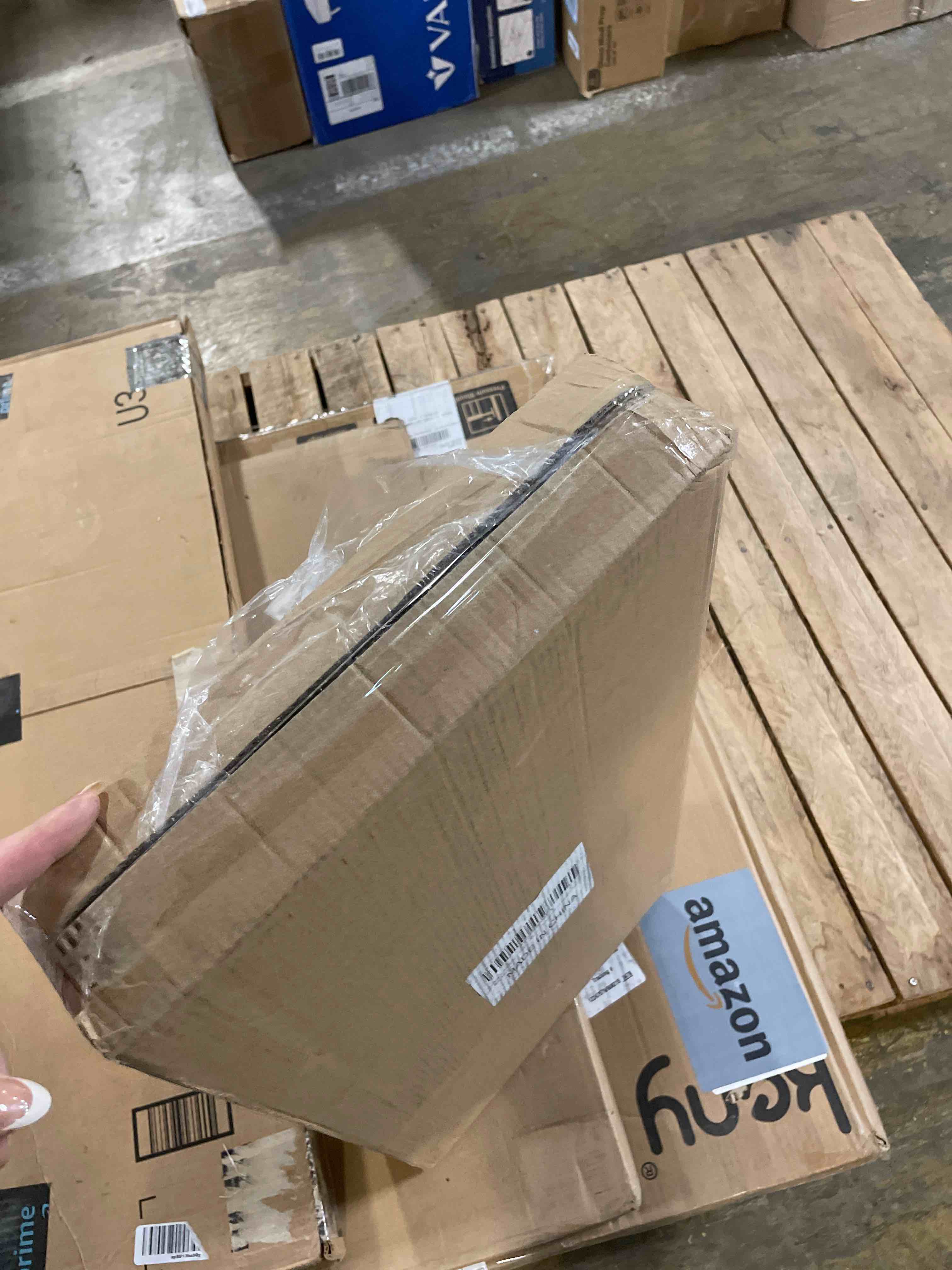 Condition photo showing New/Like New for Wicker Storage Basket Foldable Hyacinth Storage Box Set of 2, 12x12x12 Inch - Handmade Woven Basket for Closet,Shelf Organization & Decor