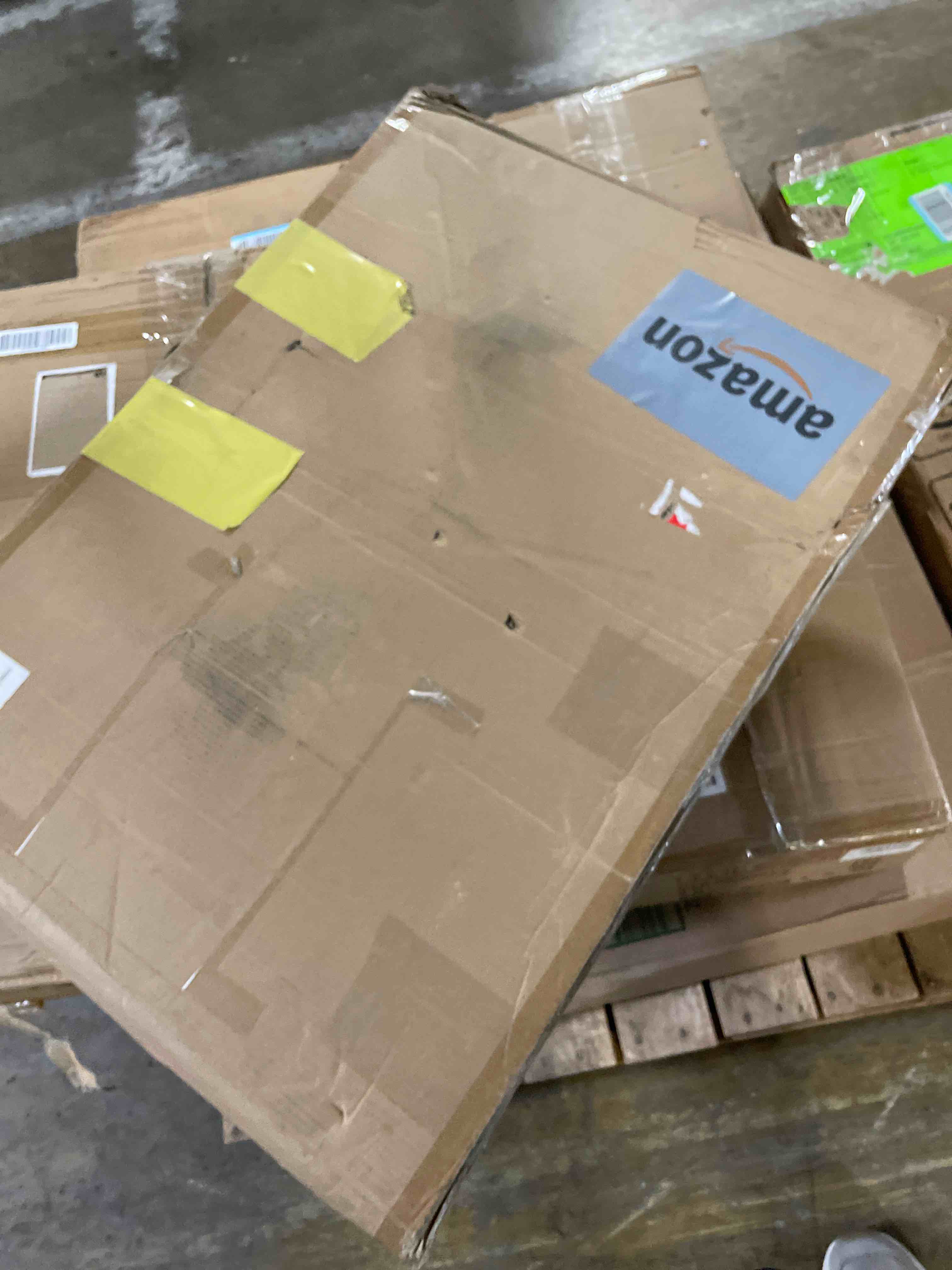 Condition photo showing Good Condition for Folding Shower Seat Wall Mounted 24" with Stainless Steel Bracket, Structural Stability, 500 lb Capacity, Space-Saving, Teak Shower Bench for The Elderly, Disabled, Pregnant Individuals, Children 24 inches Teak Shower Bench