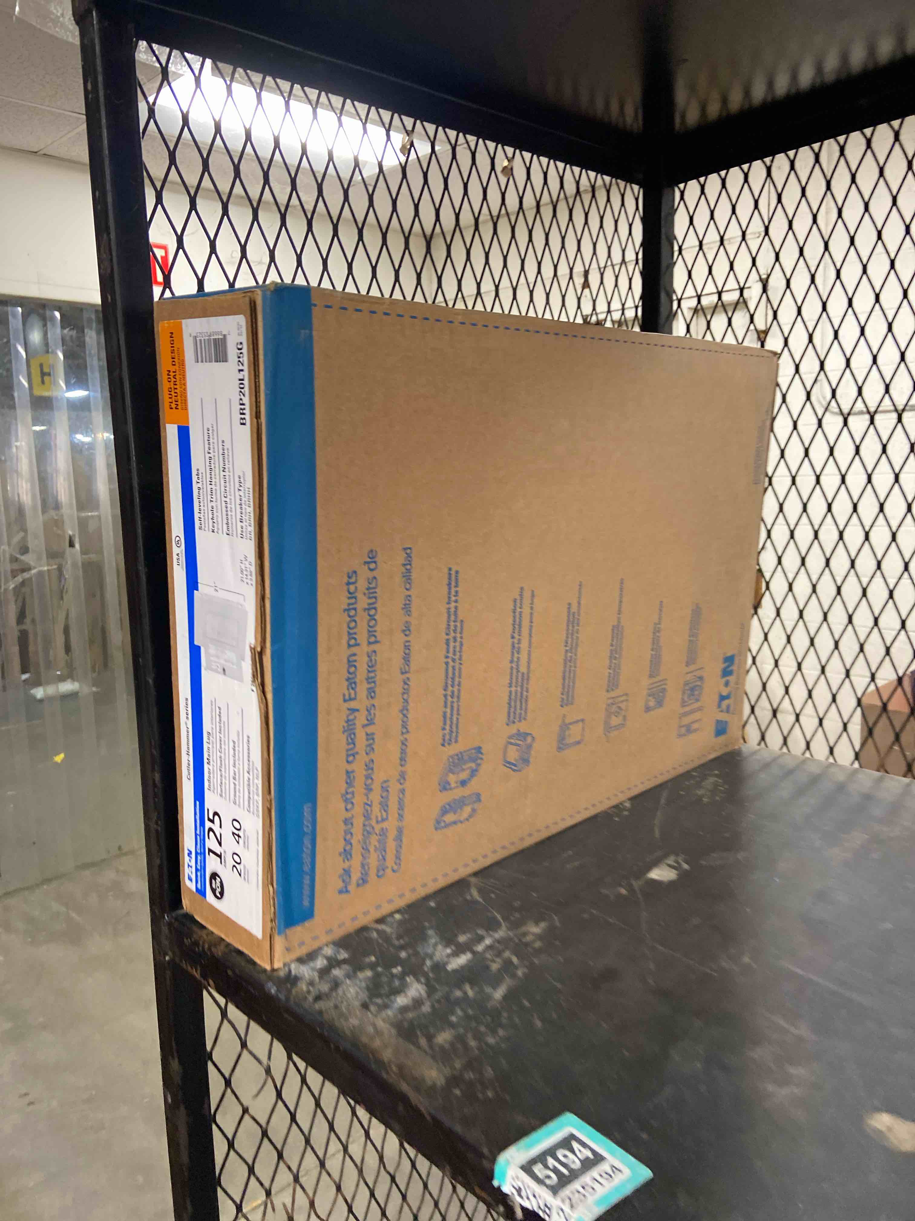 Condition photo showing New/Like New for Eaton BRP20L125G Type BR Single-Phase Loadcenter Box - 125A