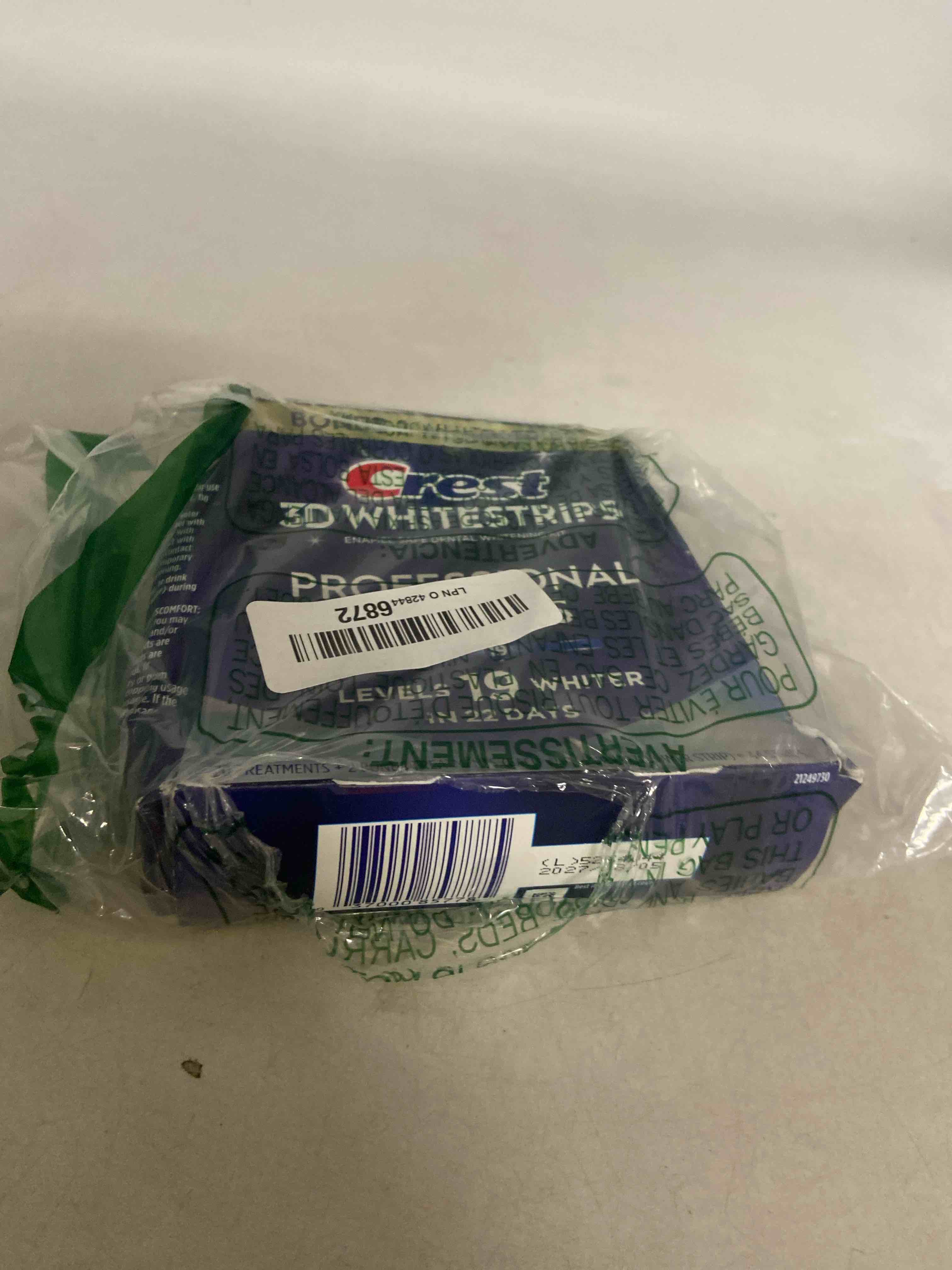 Condition photo showing New/Like New for Crest 3D Whitestrips Professional Effects – Teeth Whitening Kit, 22 Treatments (20 + 2 Bonus), Each with 1 Upper/1Lower, 44 Strips – Crest 3DWhite Teeth Whitening Strips