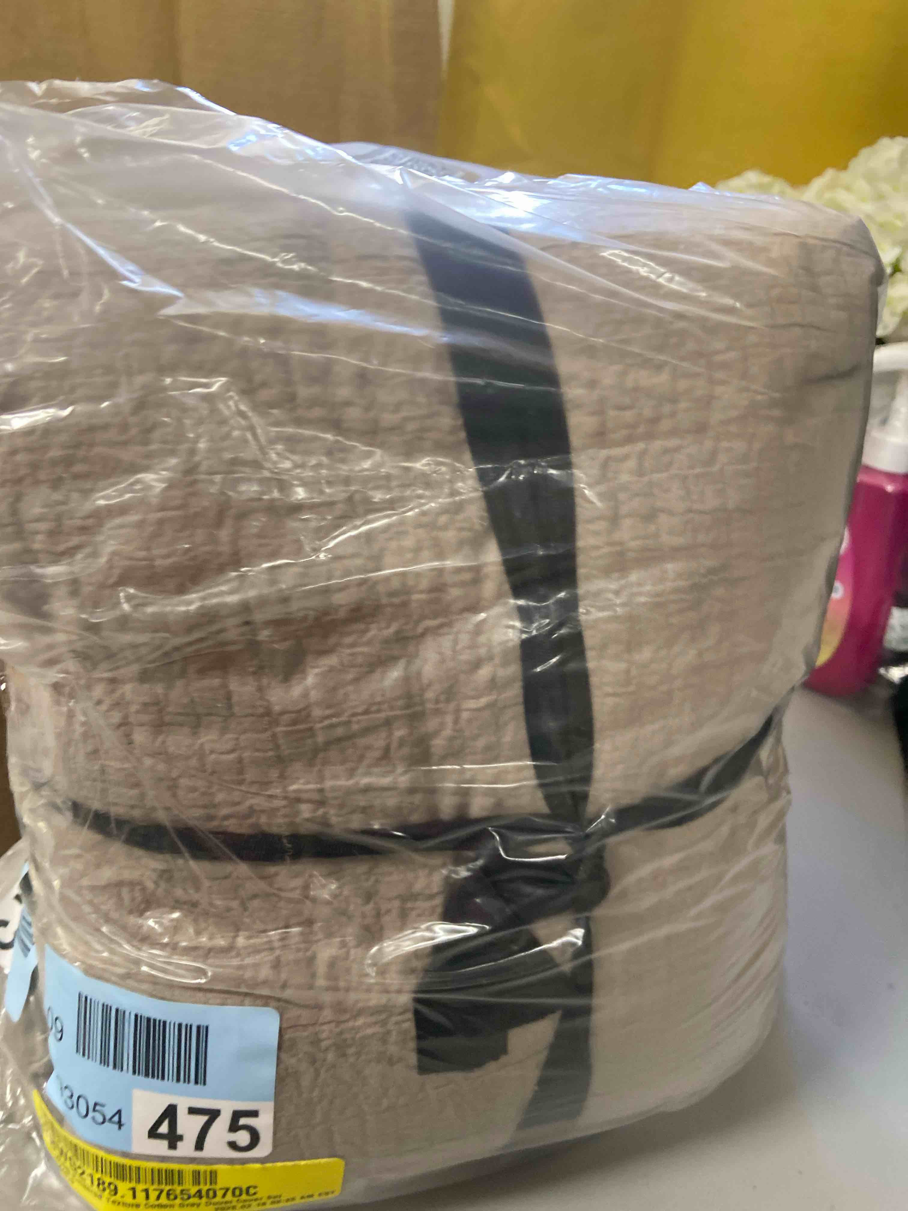 Condition photo showing New/Like New for  Vera Wang Puckered Texture Cotton Grey Duvet Cover Set