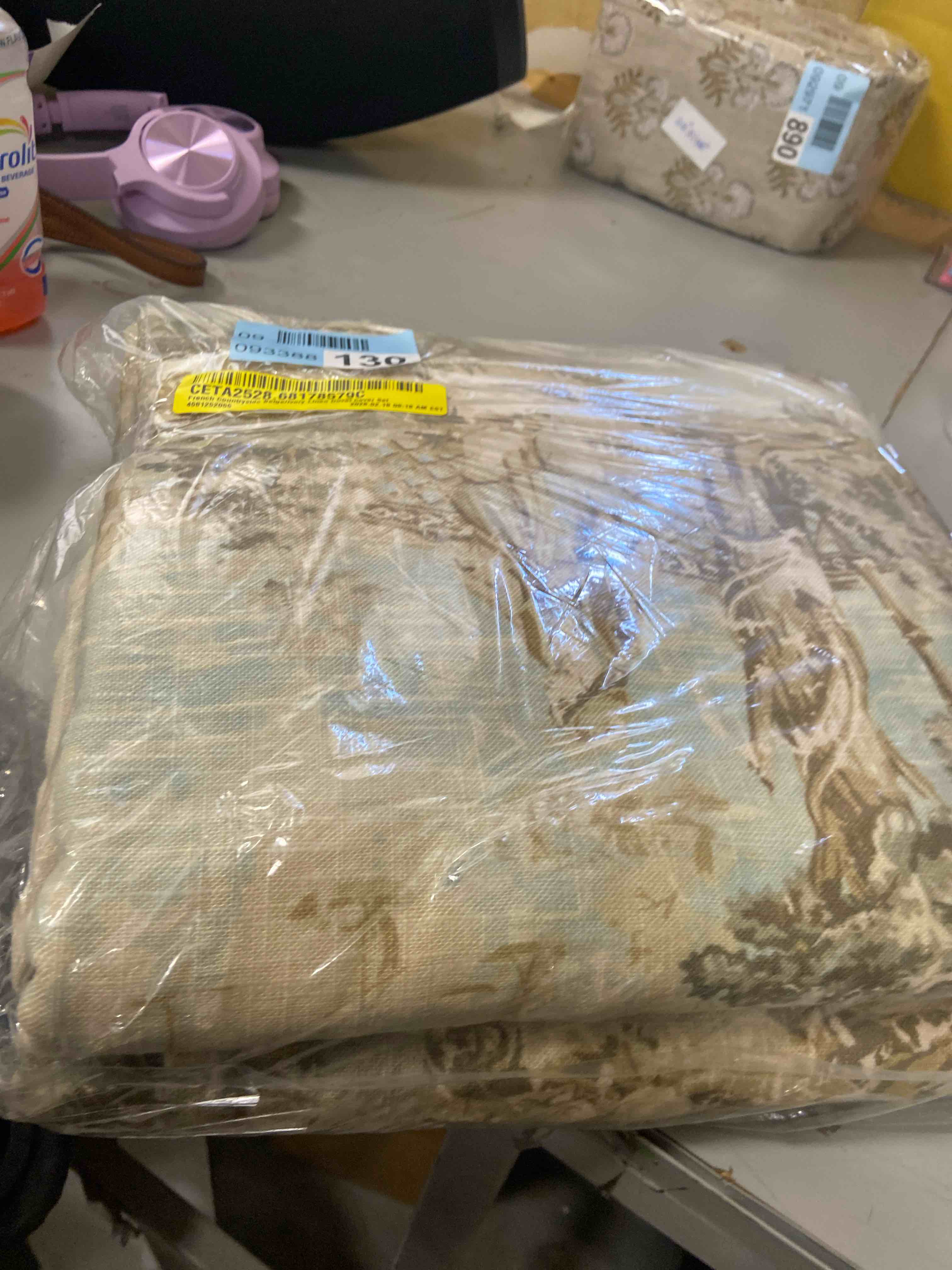 Condition photo showing New/Like New for French Countryside Beige/Ivory Linen Duvet Cover Set