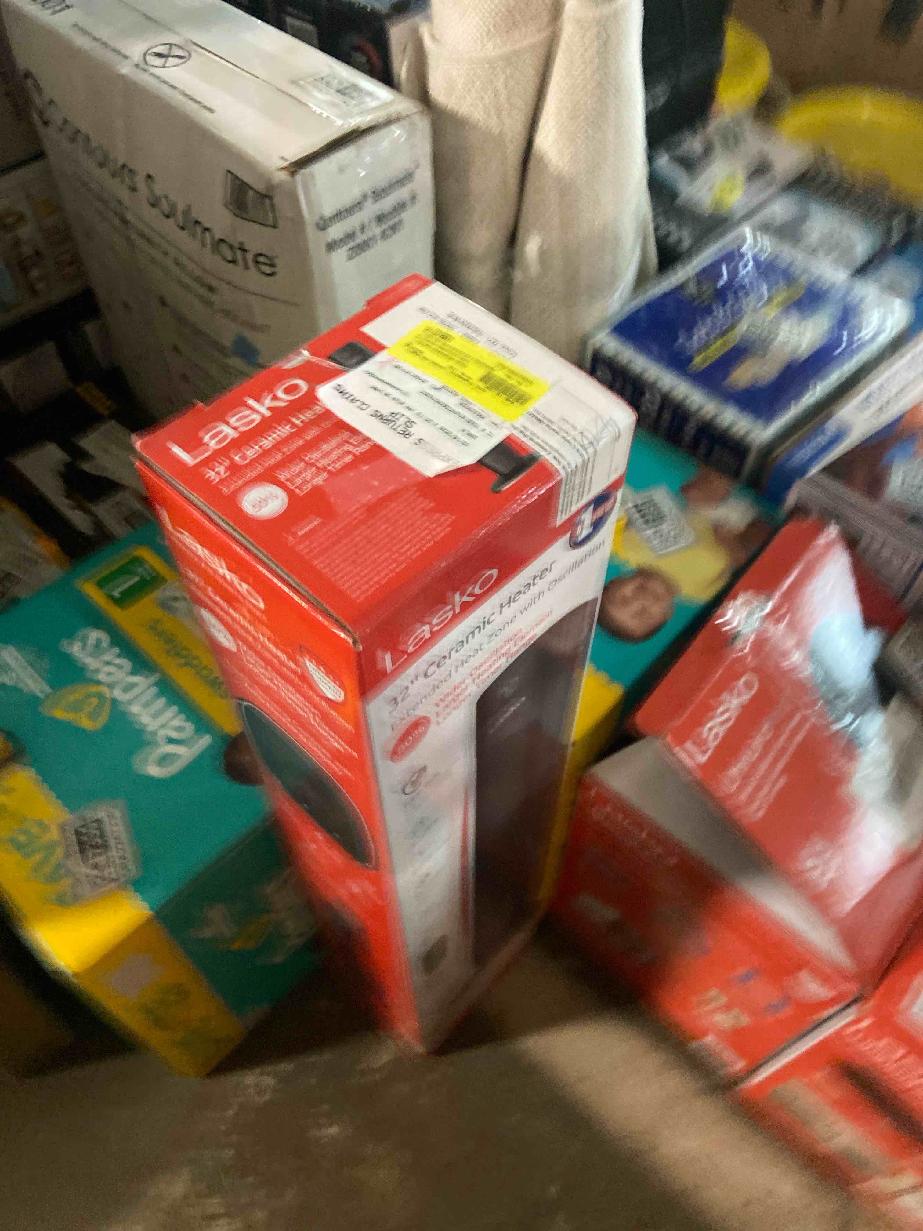 Condition photo showing Good Condition for Lasko 32  Oscillating Ceramic Tower Space Heater with Remote