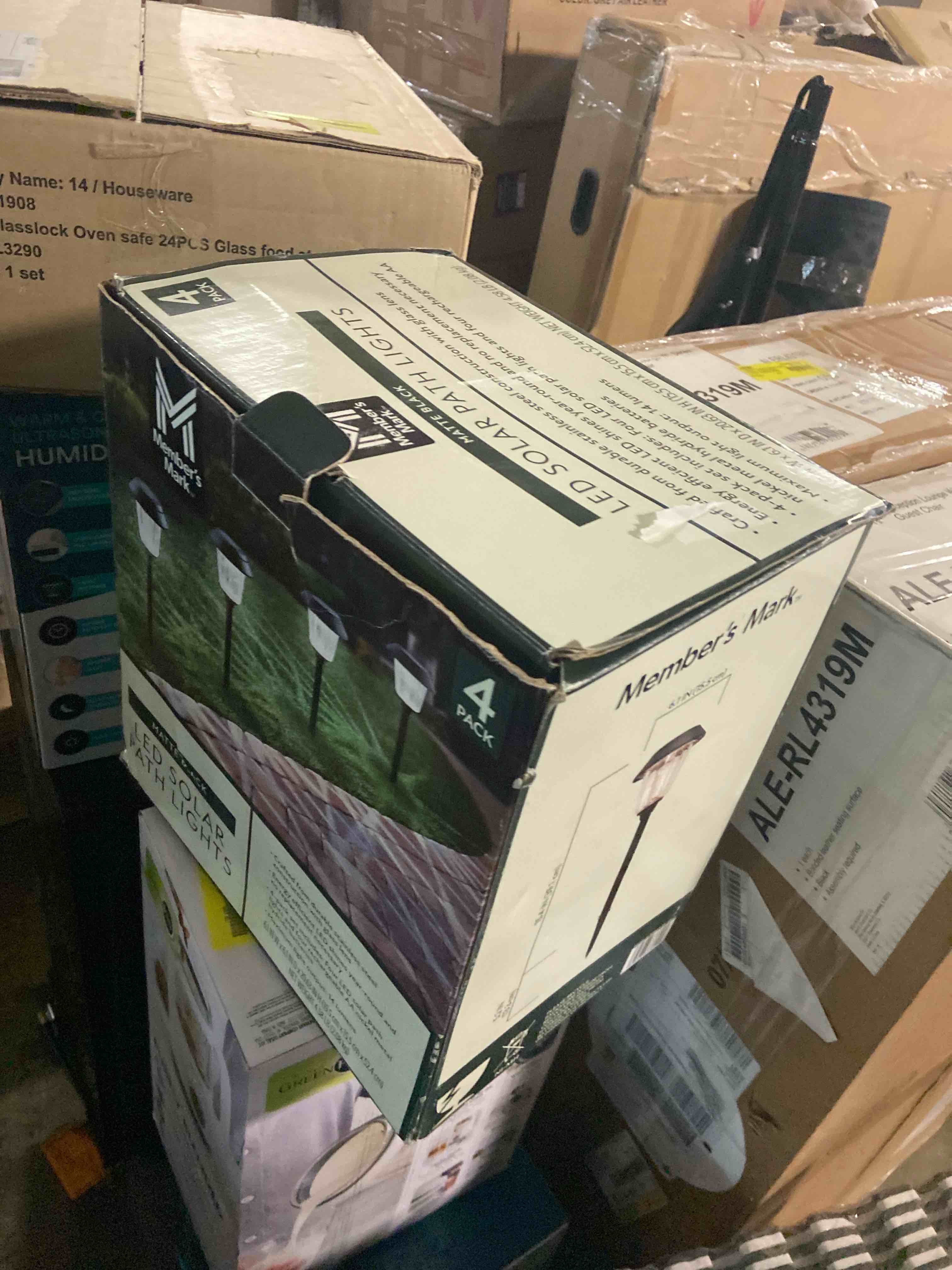 Condition photo showing New/Like New for Member's Mark 4-Piece LED Solar Path Lights - Matte Black