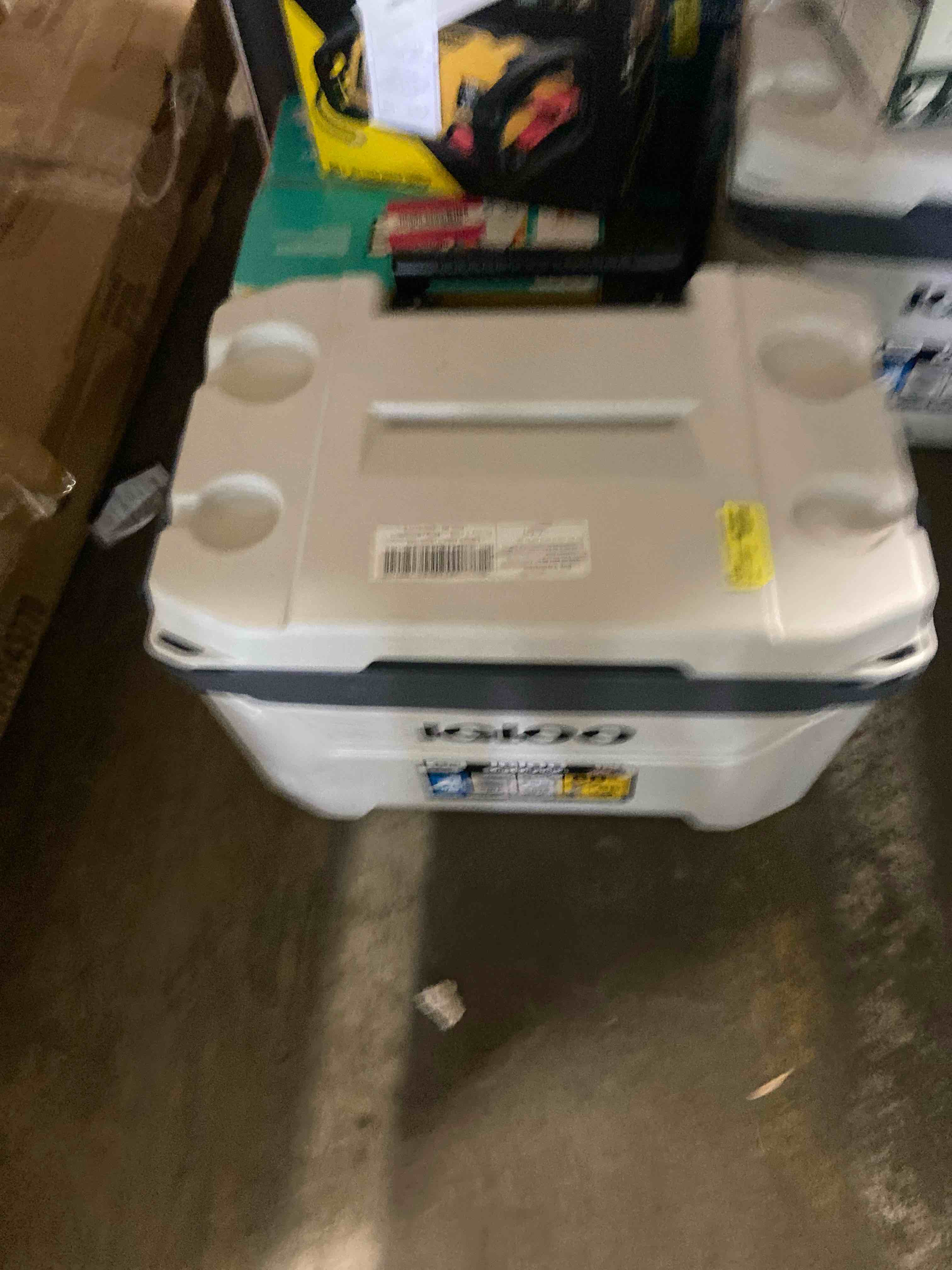 Condition photo showing New/Like New for Igloo Bone White and Gray 60-Quart Sunset Roller Cooler