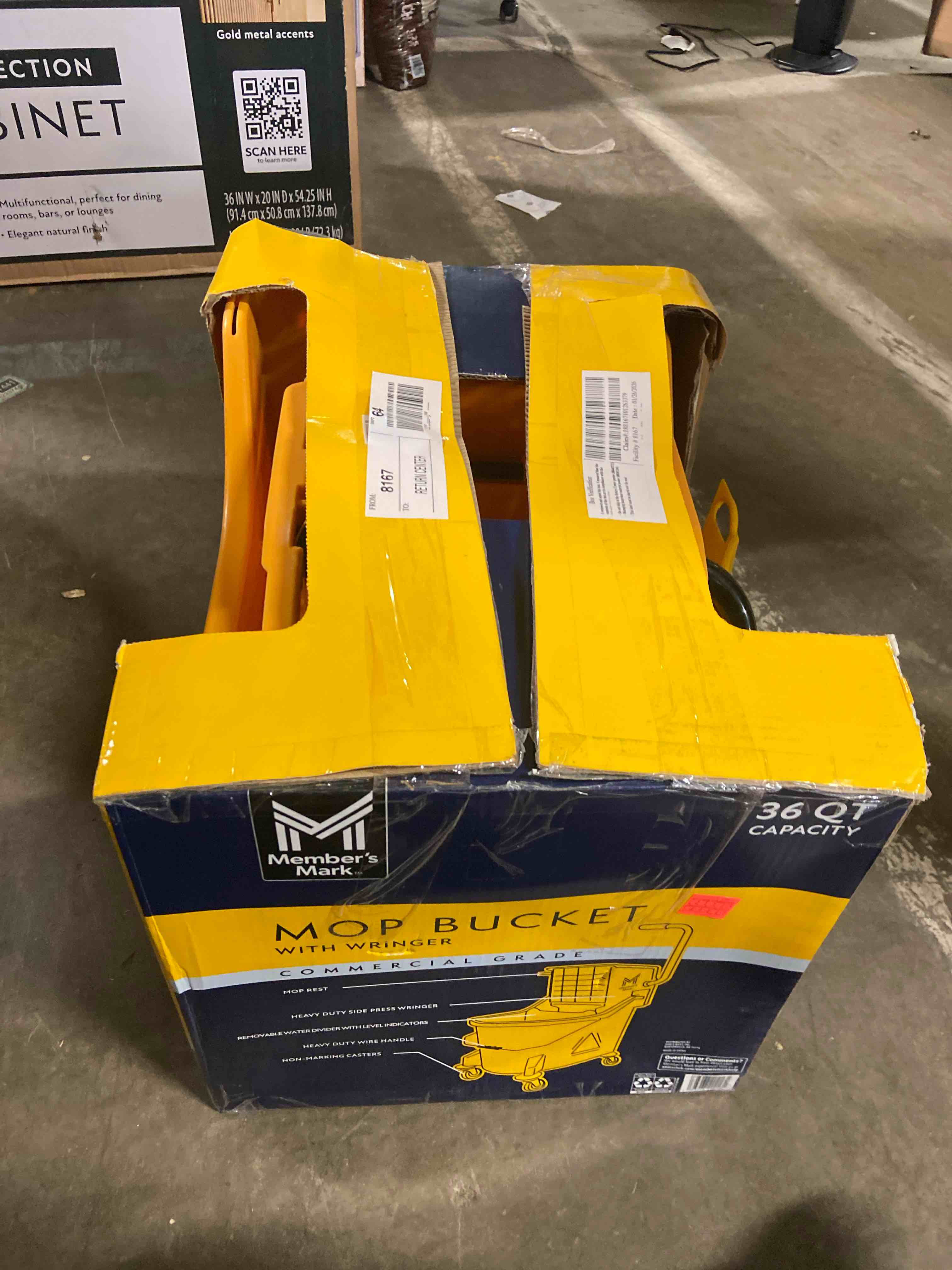 Condition photo showing New/Like New for Member's Mark Commercial Mop Bucket with Wringer, 36 qt.