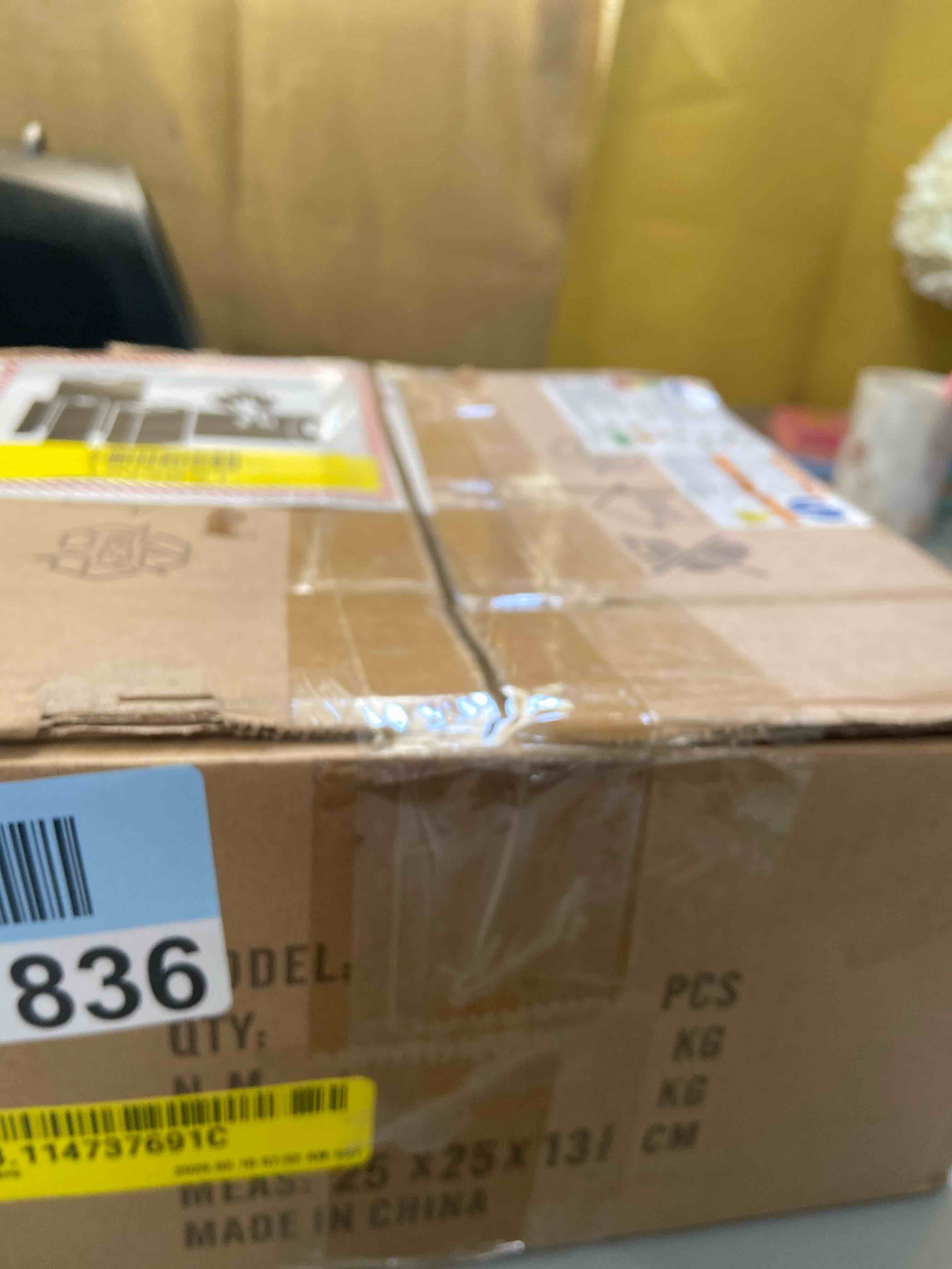 Condition photo showing New/Like New for Tamiar Wallchiere wall scones 