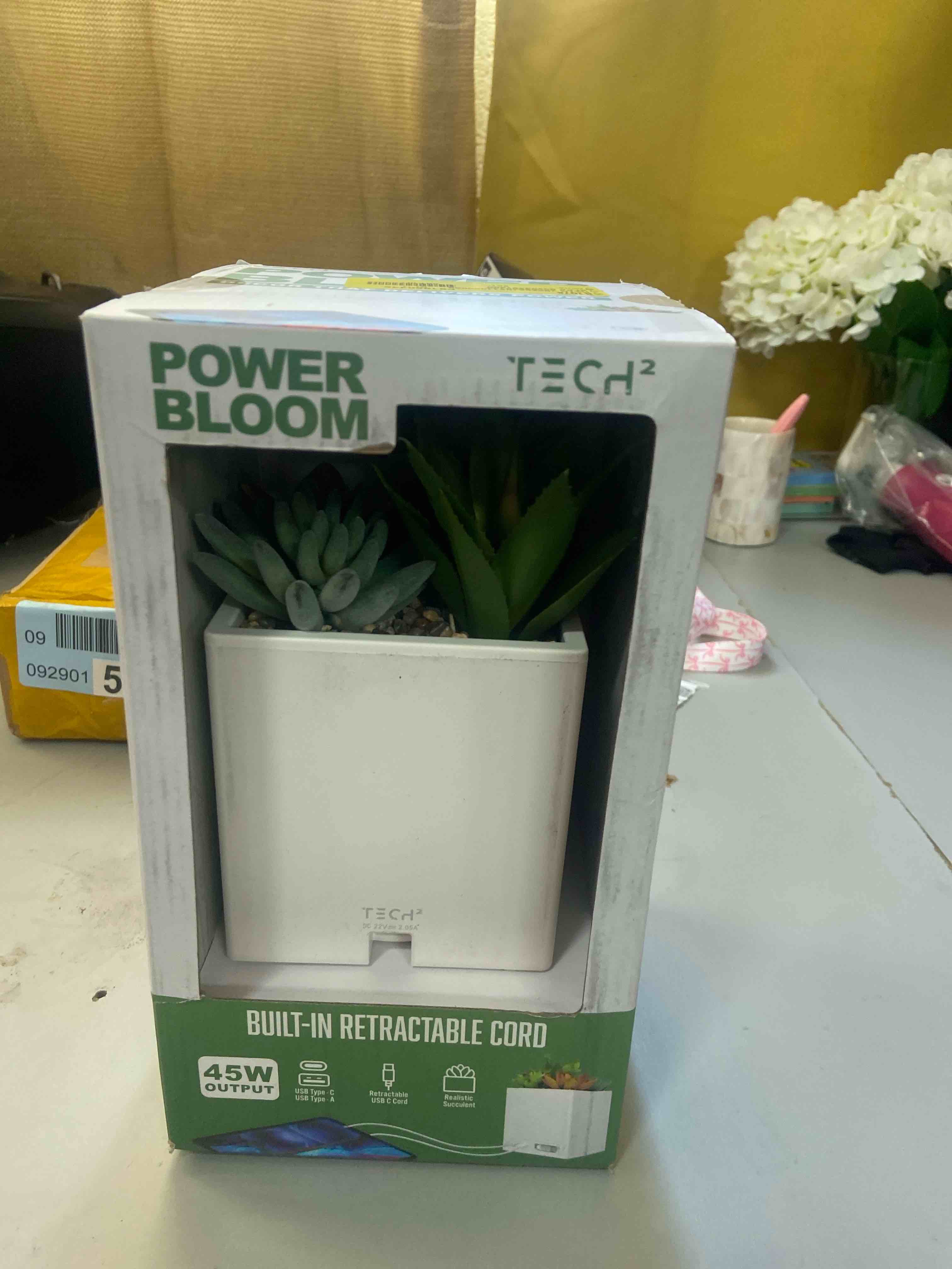 Condition photo showing Good Condition for Tech2 Power Bloom Charging Decorative Plant with Built-in retractable USB-C cable