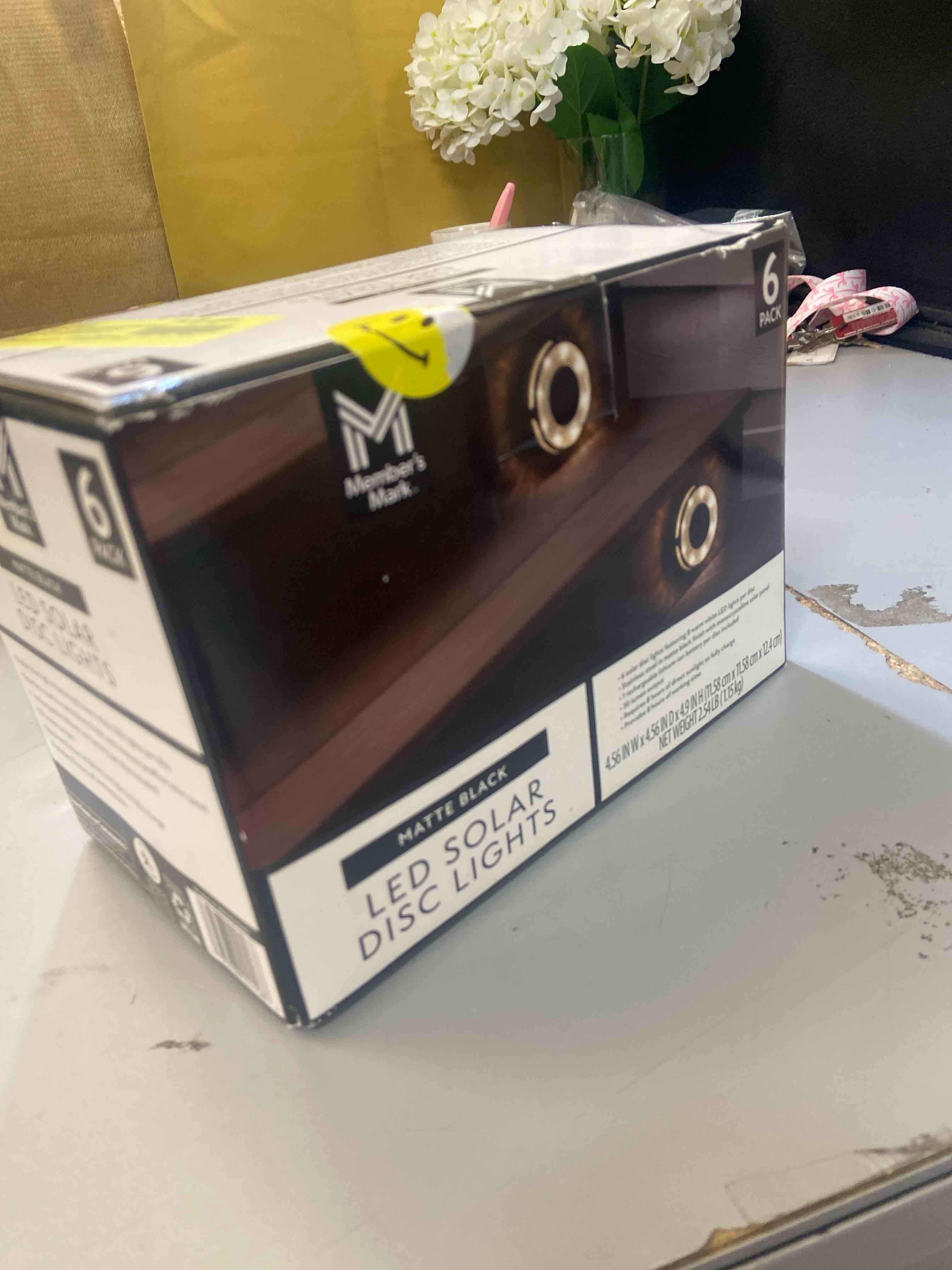 Condition photo showing New/Like New for Member's Mark 6-Piece LED Solar Disc