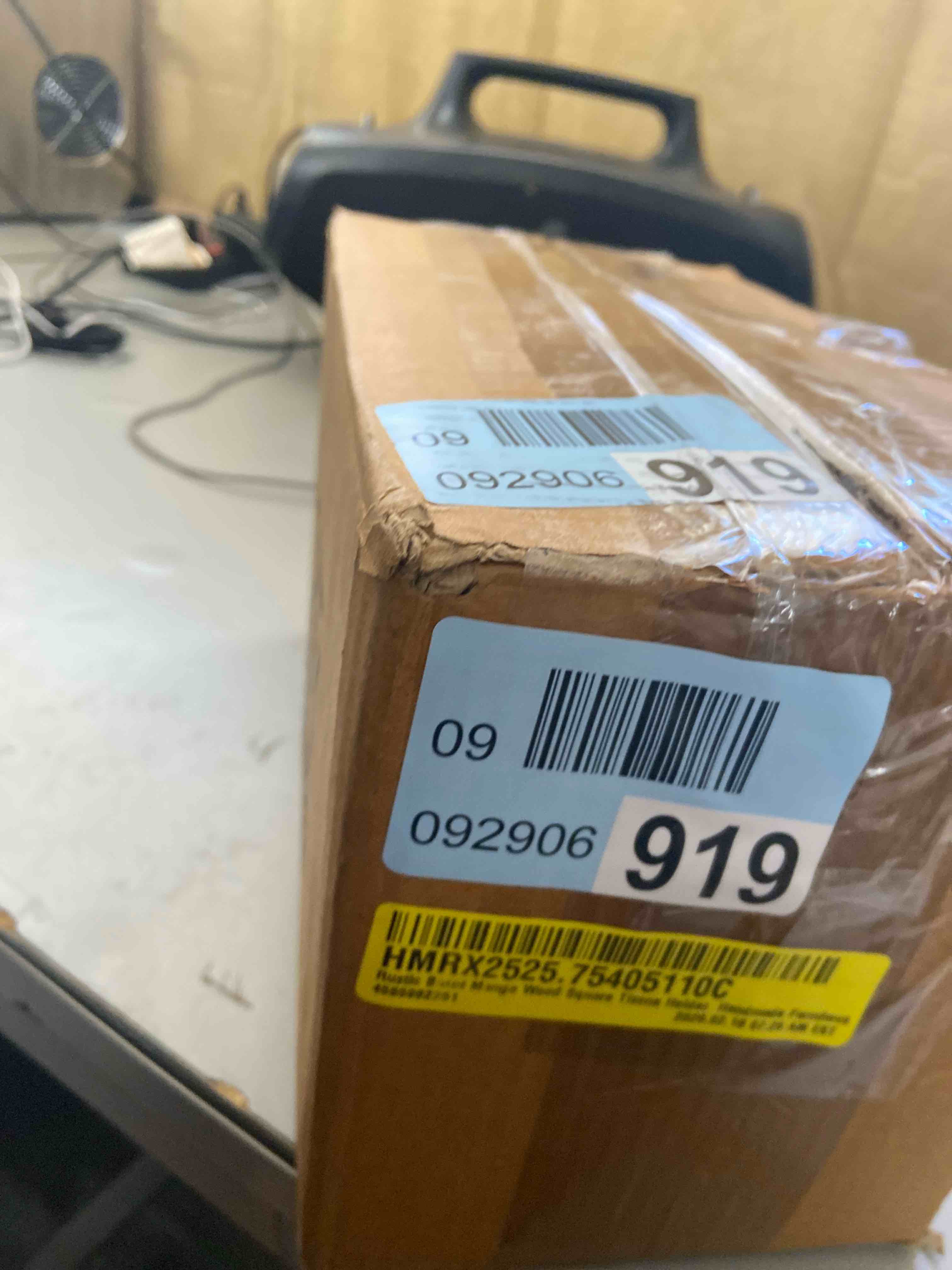 Condition photo showing New/Like New for Rustic Barnt Mango Wood Square Tissue Holder Handmade Farmhou