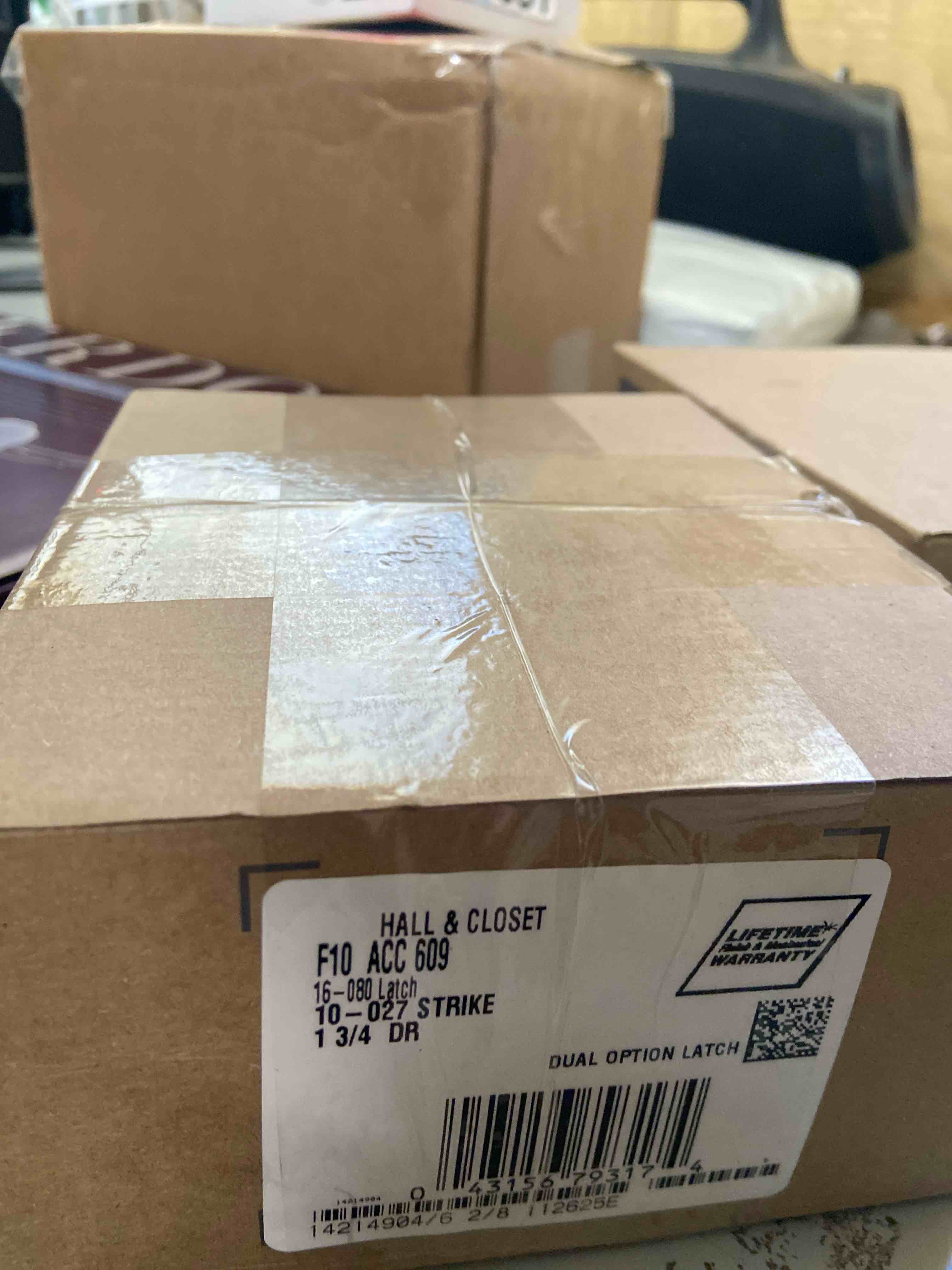 Condition photo showing New/Like New for Schlage Lock Company Acc 609 Schlage Accent F10 Flat Wave Reversible Door Lever Lock  Solid  Antique  Brass