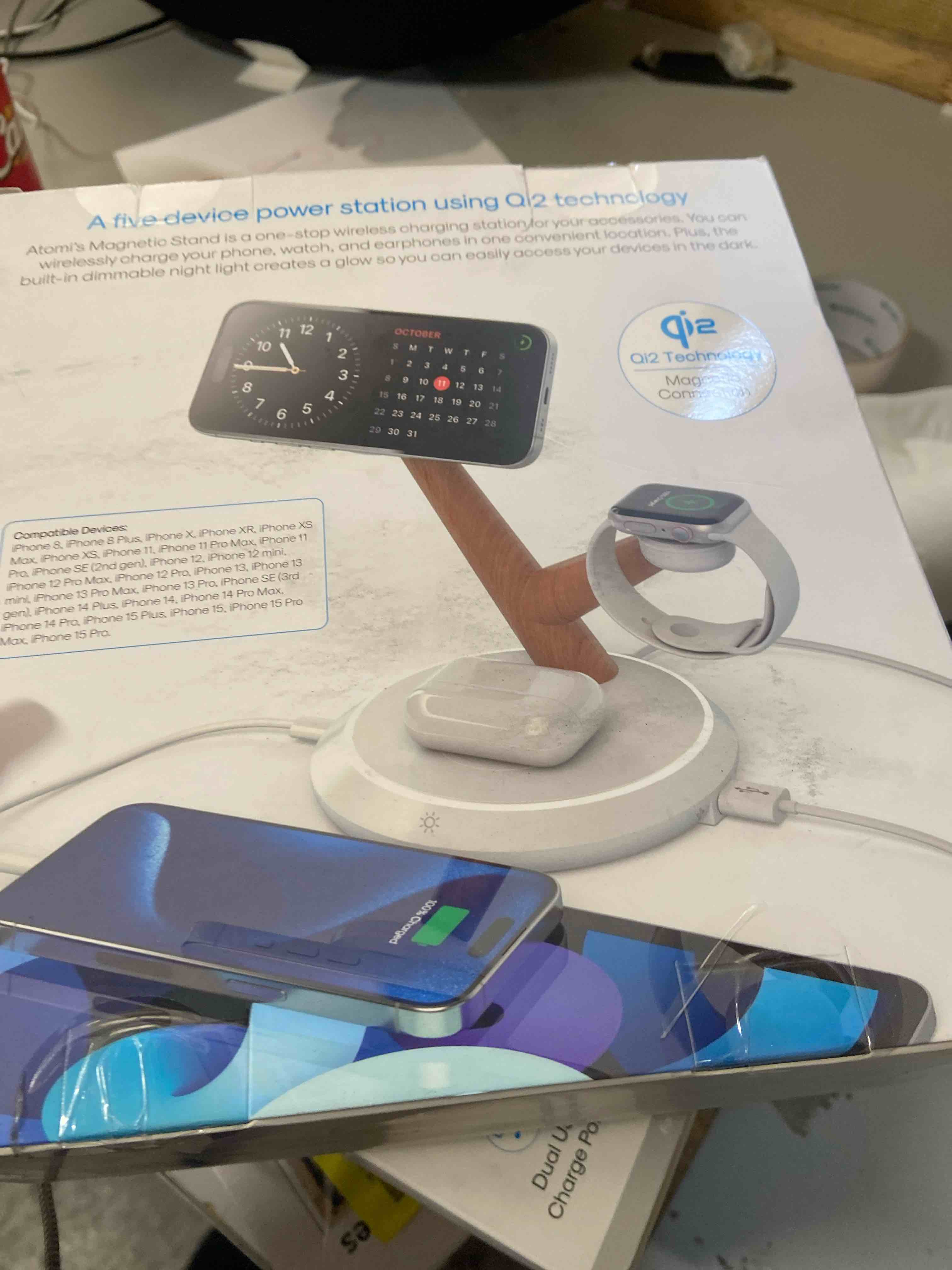 Condition photo showing New/Like New for MagSafe Qi2 Charge Tree