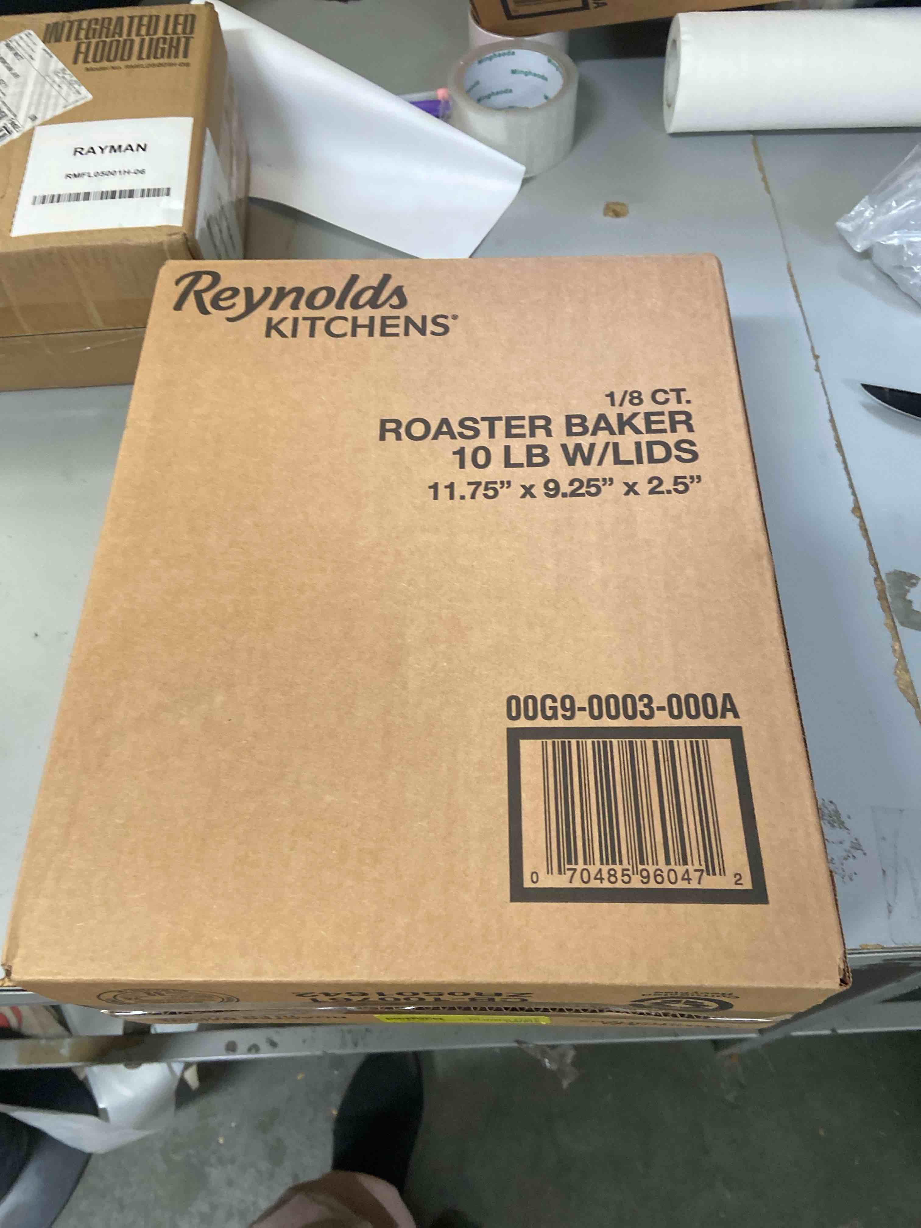 Condition photo showing New/Like New for Reynolds Kitchens Aluminum 10 lb. Roaster w/ lids 12' x 9' x 3' (8 ct.)