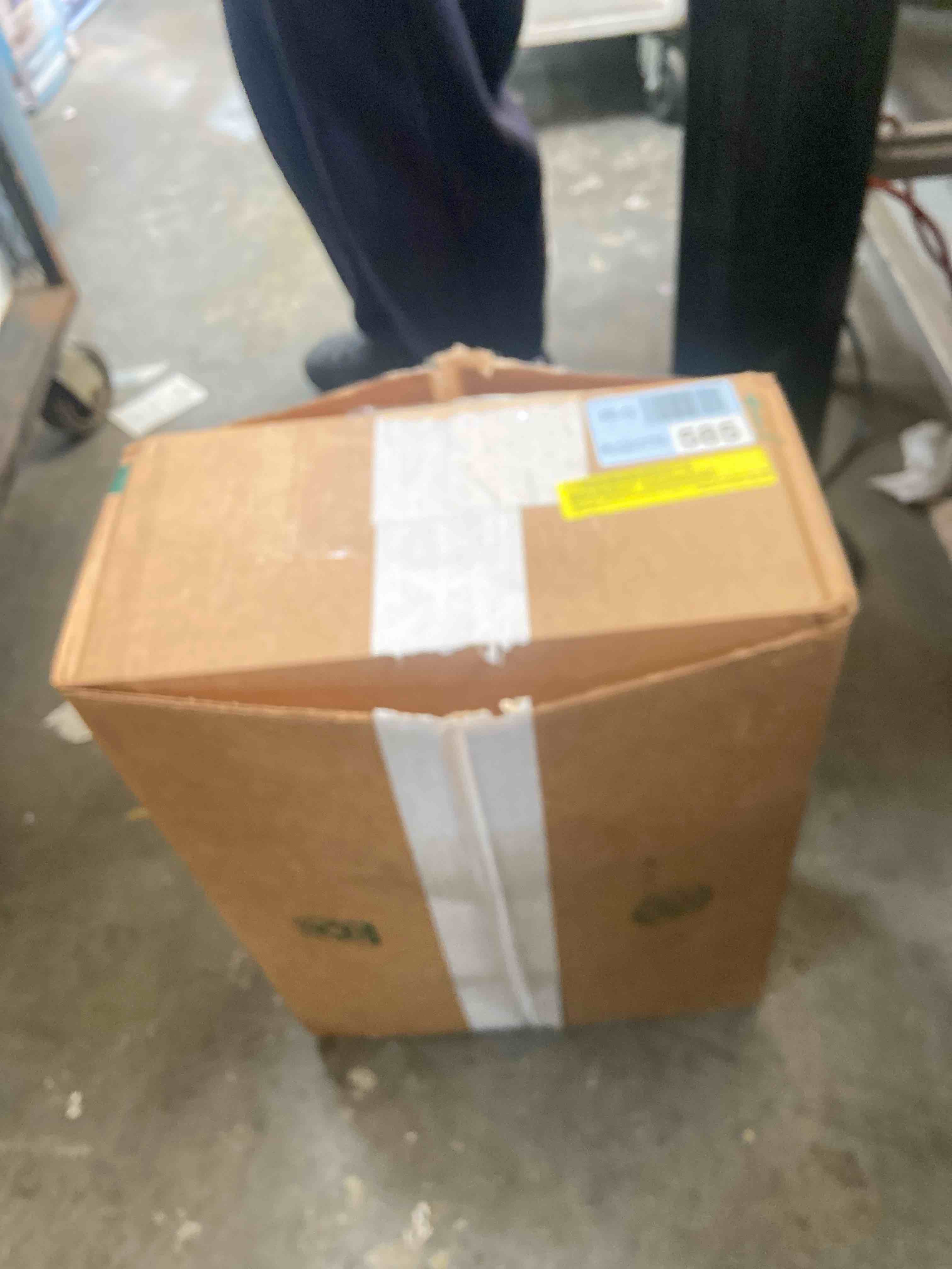 Condition photo showing Good Condition for Best Seller Bedsure GentleSoft Vintage Farmhouse Comforter Set