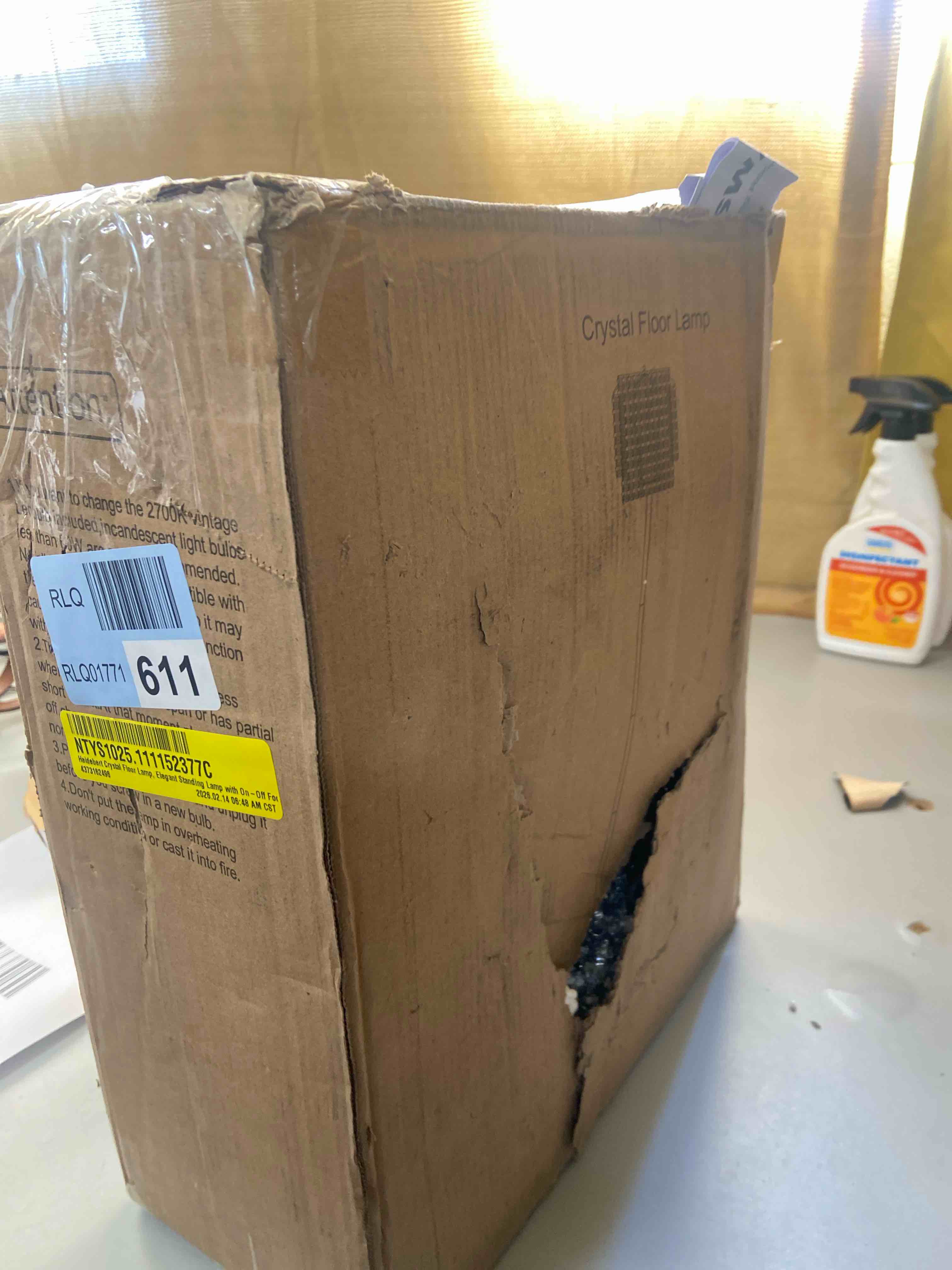 Condition photo showing Good Condition for Heidebert Crystal Floor Lamp, Elegant Standing Lamp with On -