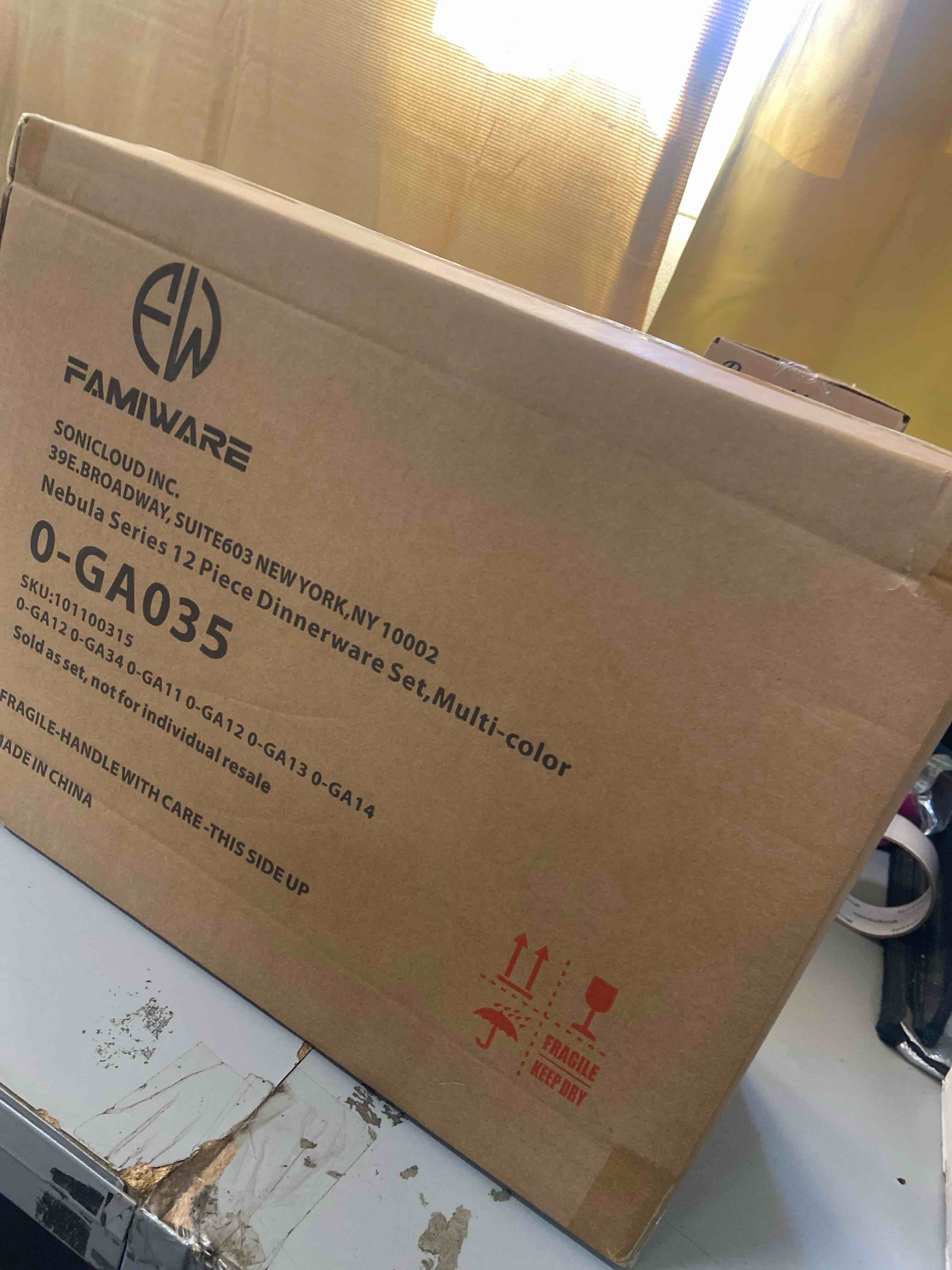 Condition photo showing New/Like New for Famiware Plates and Bowls Set, 12 Pieces Dinnerware Sets, Dishes Set for 4, Multi-color…