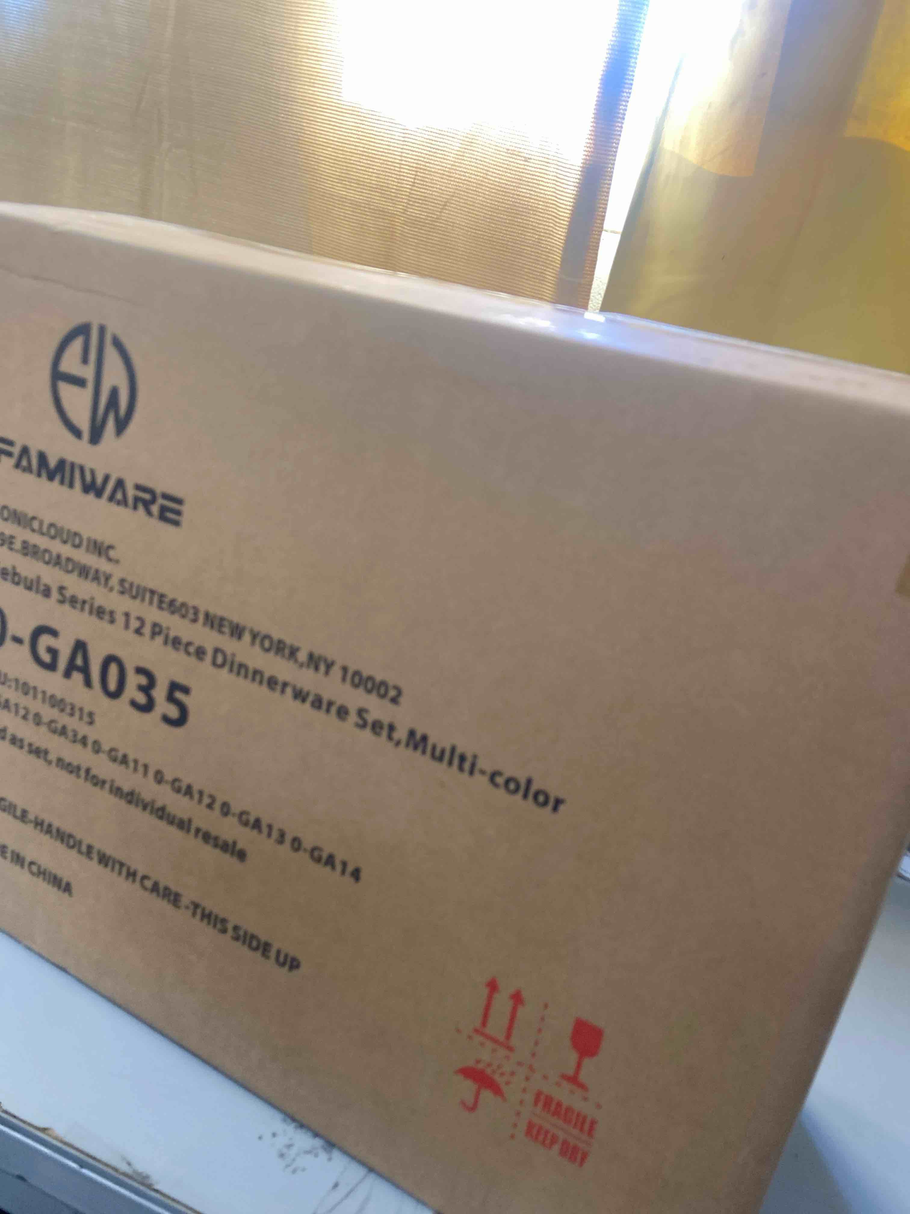 Condition photo showing New/Like New for Famiware Plates and Bowls Set, 12 Pieces Dinnerware Sets, Dishes Set for 4, Multi-color…