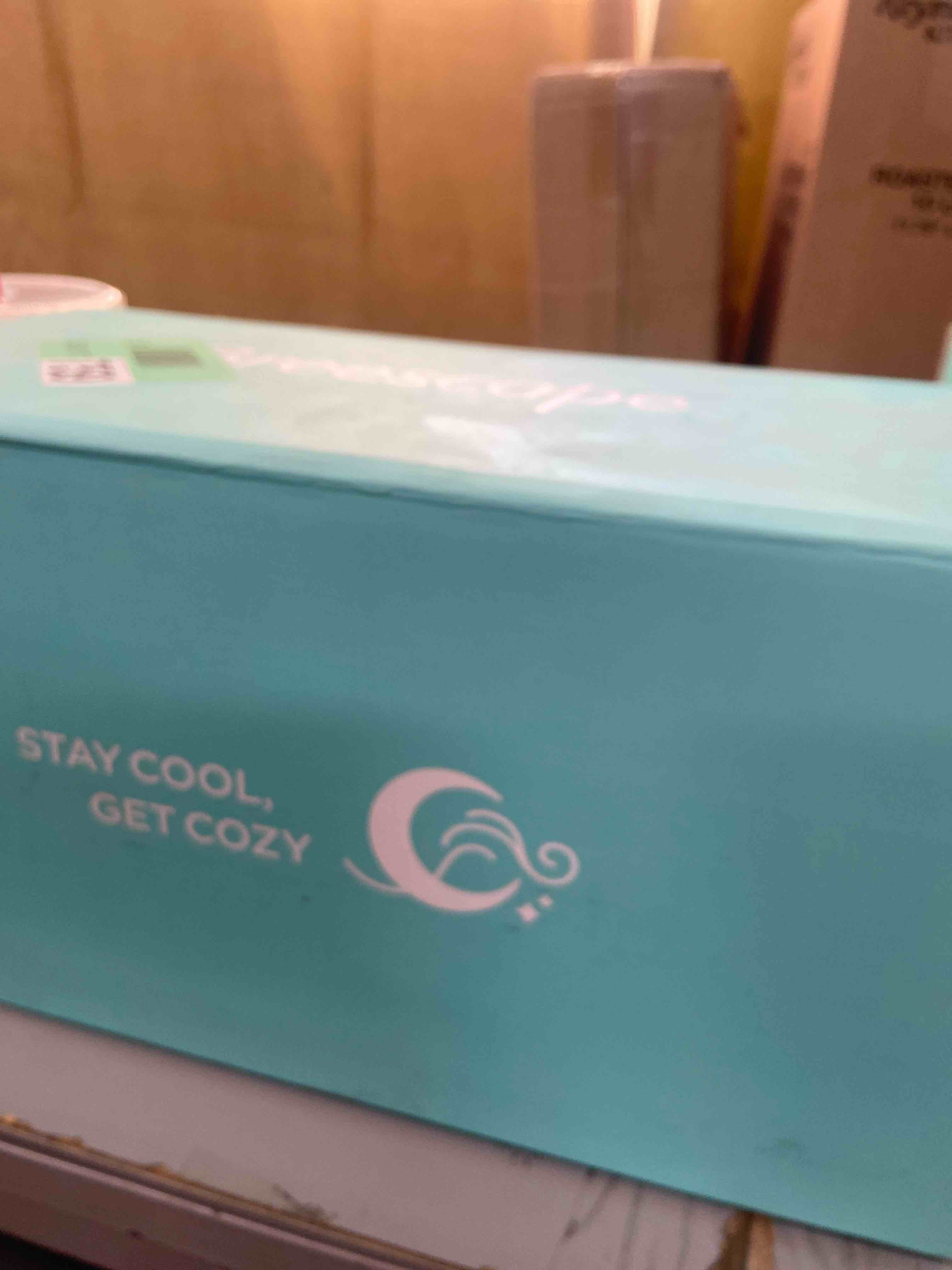 Condition photo showing New/Like New for Bedsure Cooling Comforter Queen Size - Cooling Blankets for Hot Sleepers, Lightweight Comforter for Summer with Dual-Sided Cool Tech, Soft Breathable Cold Blanket for Sleeping, Grey, 88x88 Inches Grey Queen (88" x 88")