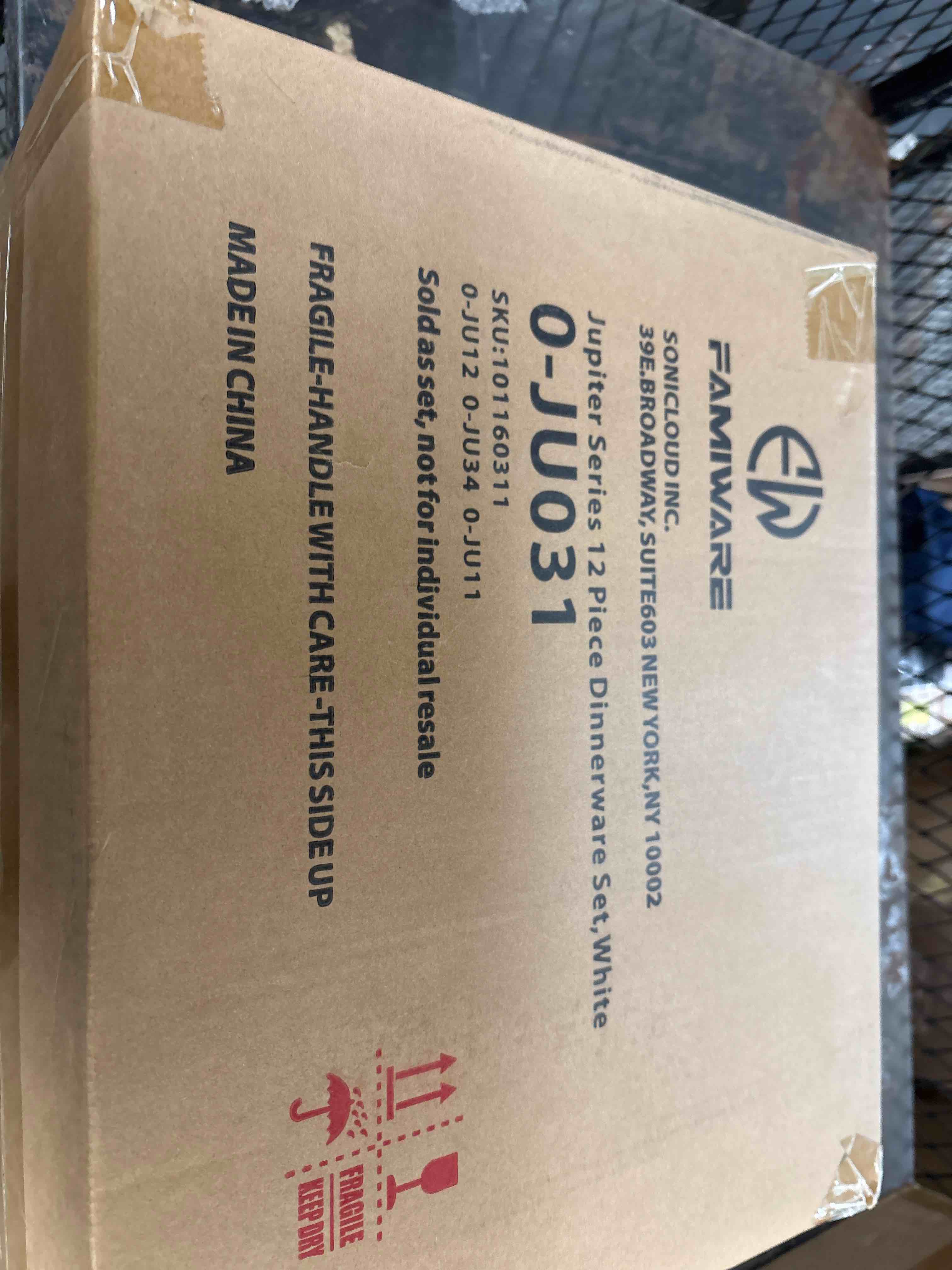 Condition photo showing New/Like New for white Famiware Jupiter 12-Piece Stoneware Dinnerware Set with Plates & Bowls