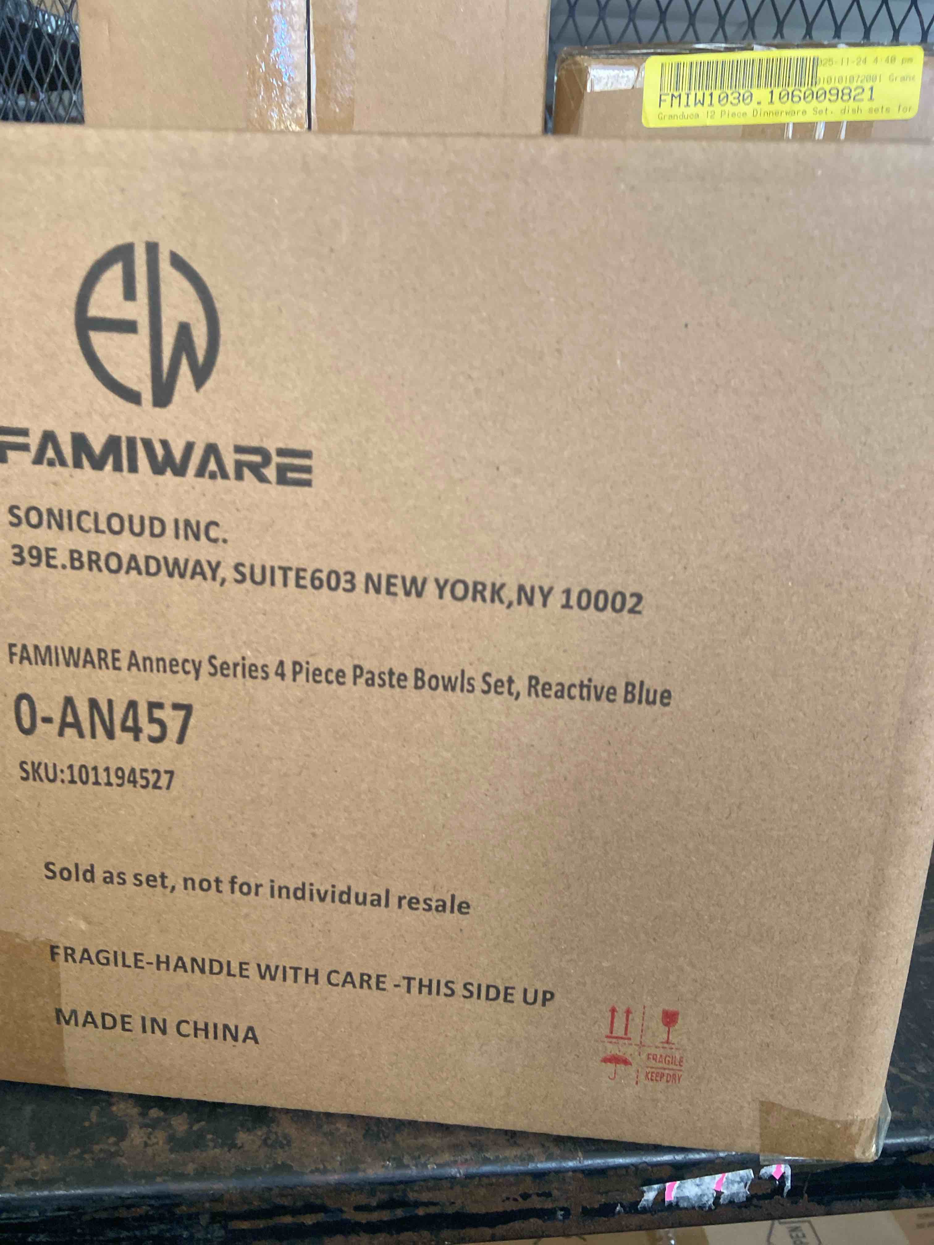 Condition photo showing New/Like New for FAMIWARE Annecy Series 4 Piece Paste Bowls Set, Reactive Blue 