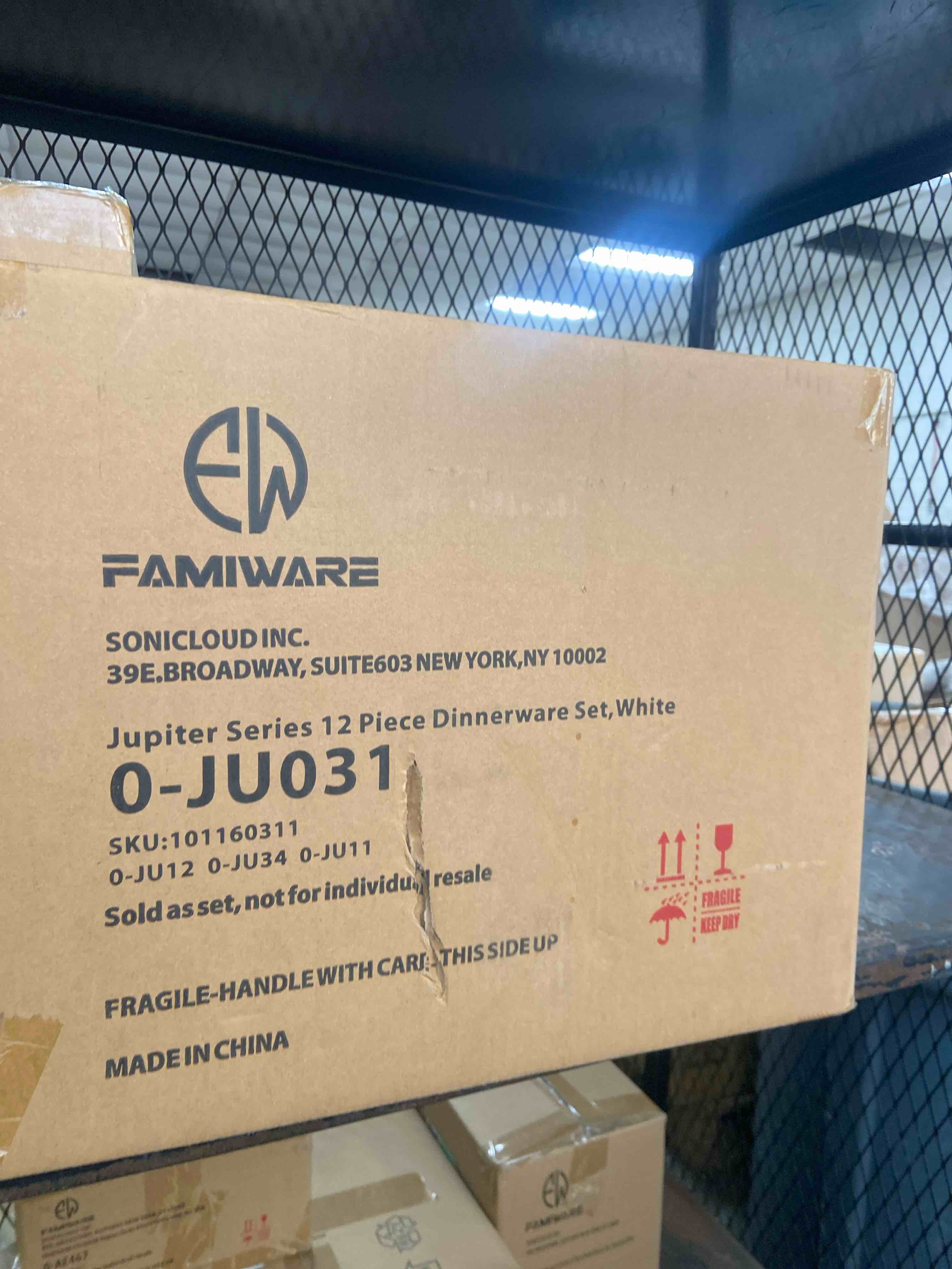 Condition photo showing New/Like New for Famiware Jupiter Dinnerware Set, Plates and Bowls Dish Sets for 4 (12 Pieces), Microwave and Dishwasher Safe Stoneware Tableware, Chip and Scratch Resistant, White White 4-Set(12pcs)