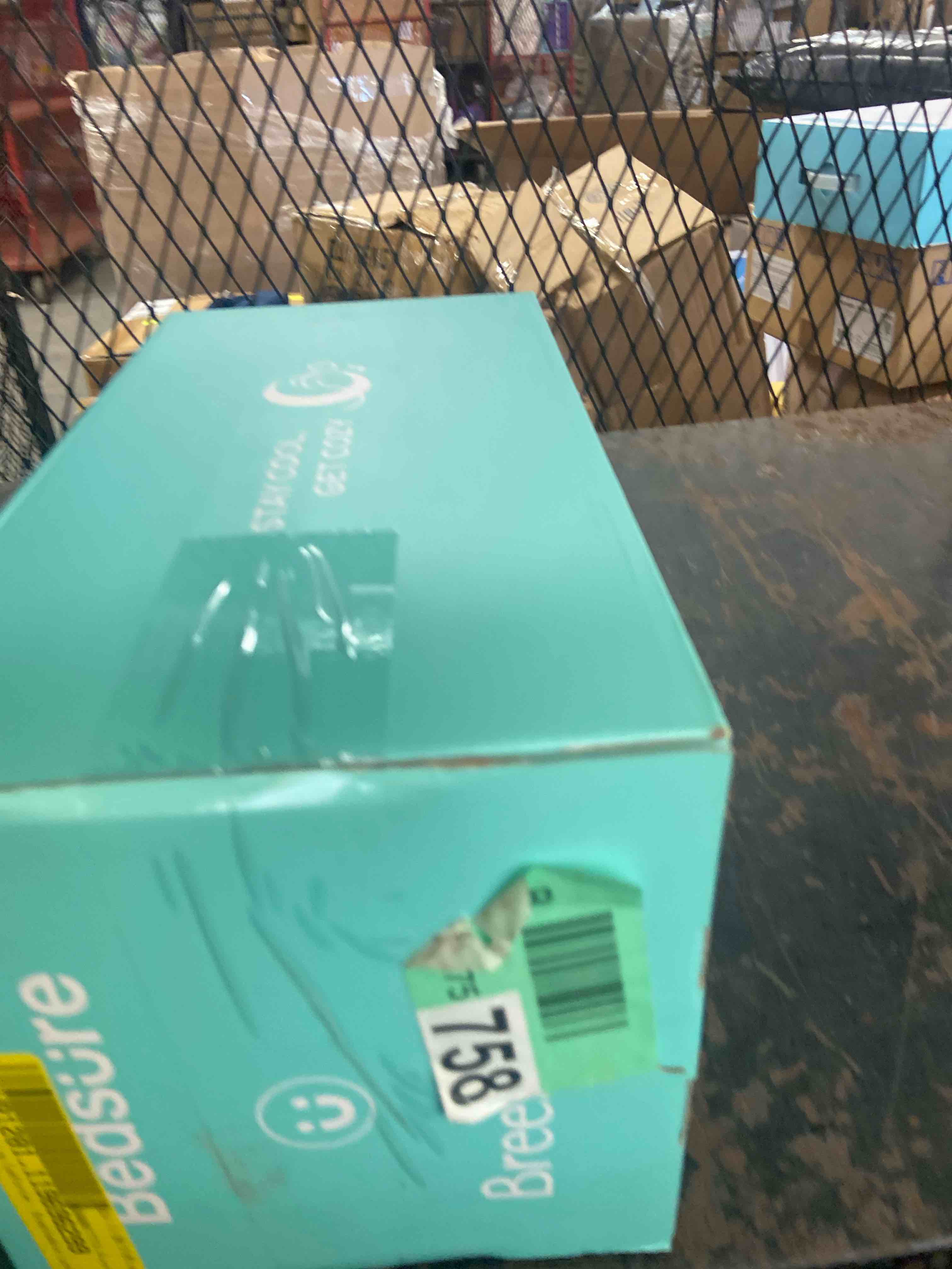 Condition photo showing New/Like New for Bedsure Cooling Comforter Queen Size - Cooling Blankets for Hot Sleepers, Lightweight Comforter for Summer with Dual-Sided Cool Tech, Soft Breathable Cold Blanket for Sleeping, Grey, 88x88 Inches Grey Queen (88" x 88")