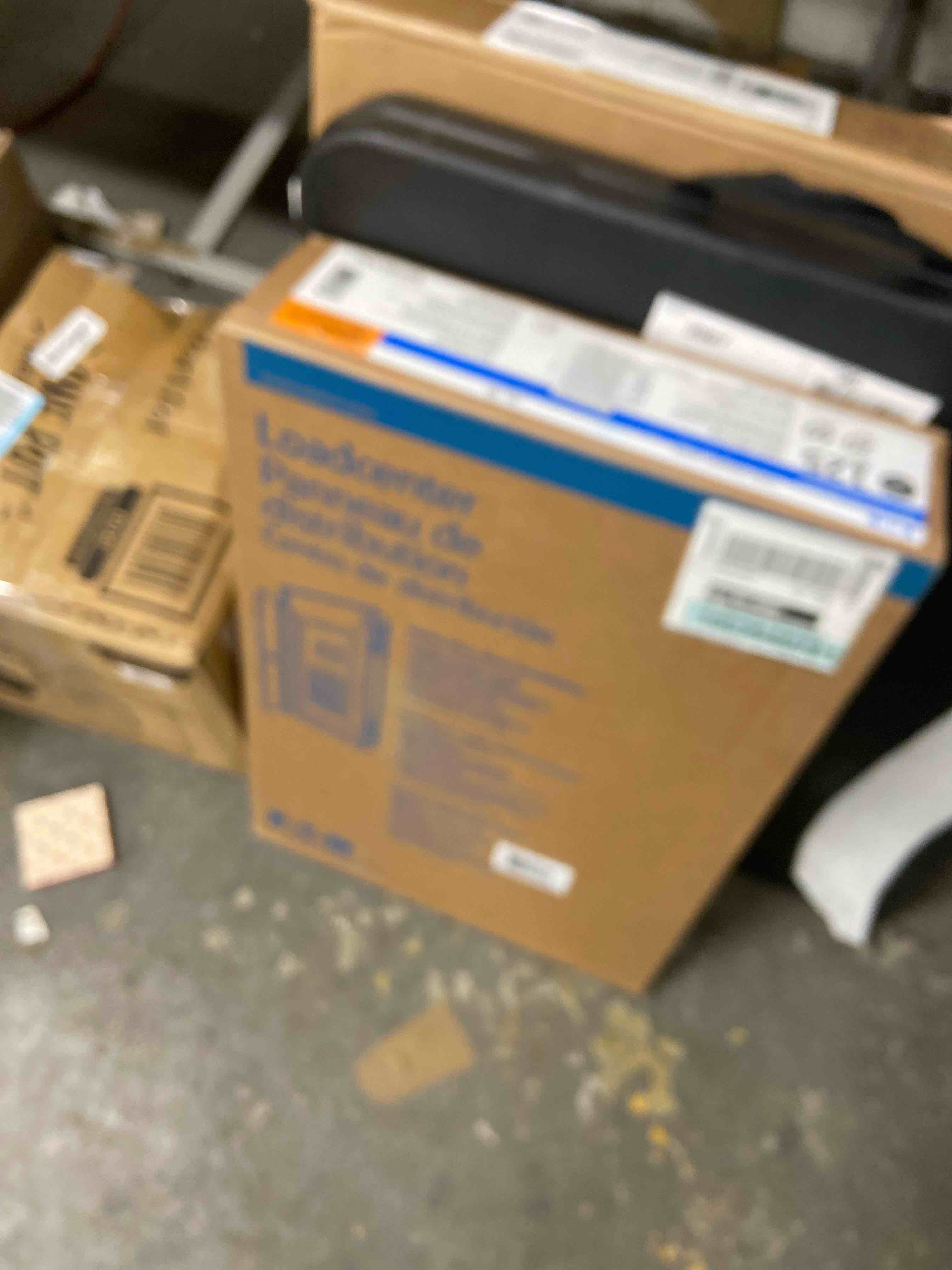 Condition photo showing New/Like New for Eaton BRP20L125G Type BR Single-Phase Loadcenter Box - 125A