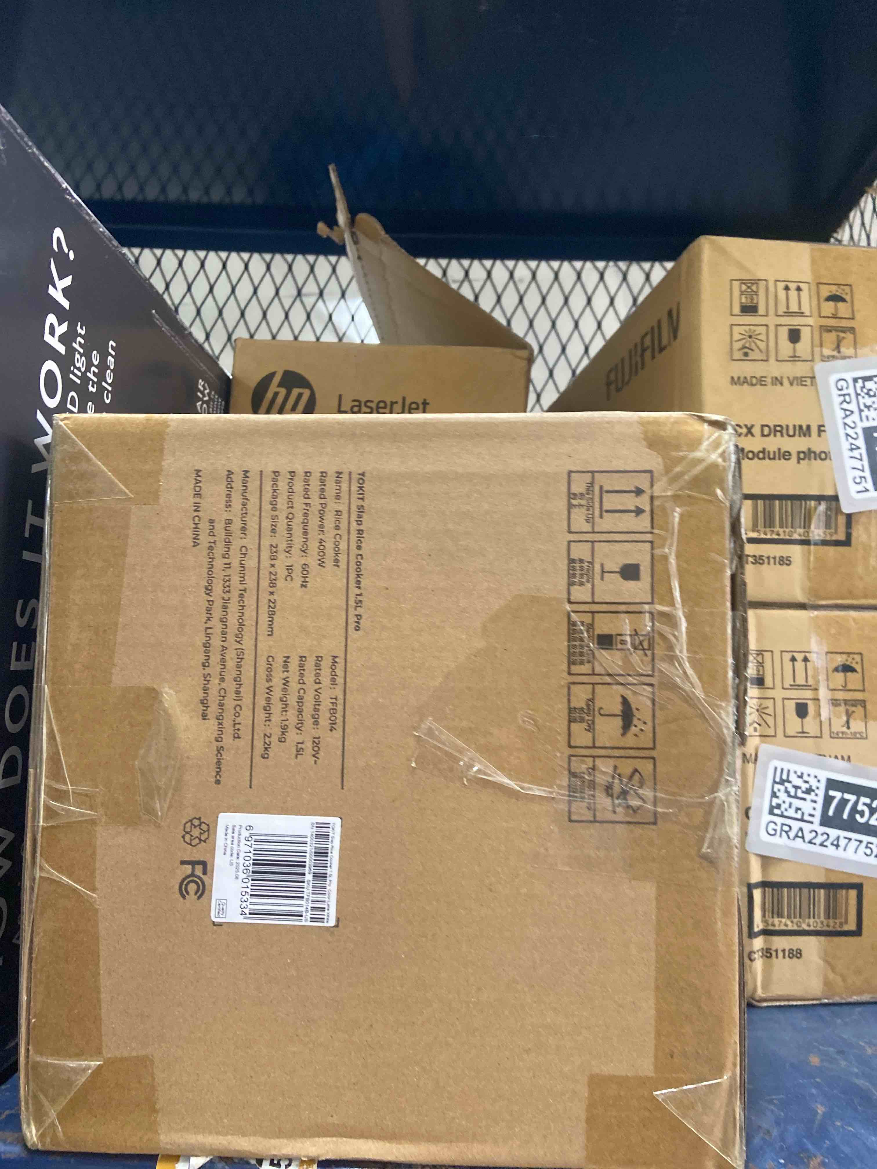 Condition photo showing Good Condition for TOKIT Rice Cooker Small 3 Cup Uncooked /6 Cup Cooked, Modern Multifunctional Mini Rice Cooker with Display Touch Button for 1-3 People Ceramic Coated Non-Stick Pot 8 Cook Functions - Cooking & Warmer Beige