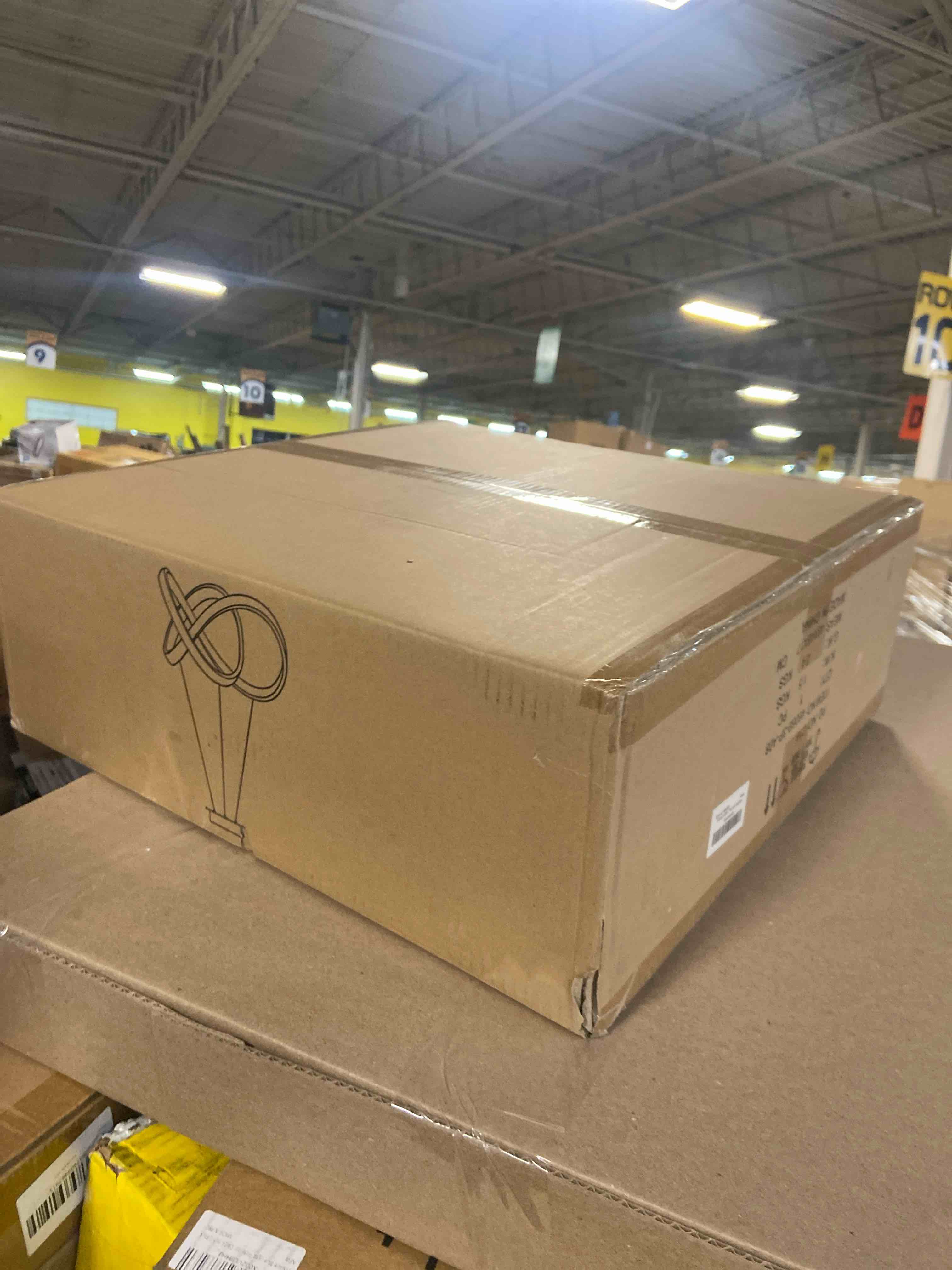 Condition photo showing New/Like New for MAYNA Modern Chandelier with Remote Control, Dimmable LED Pendant Light Fixtures with 3 Color Temperature, Height Adjustable Kitchen Island Lighting for Dining Room Kitchen Entryway, Black 19.7 inch Black 19.7 inch - With Remote Control