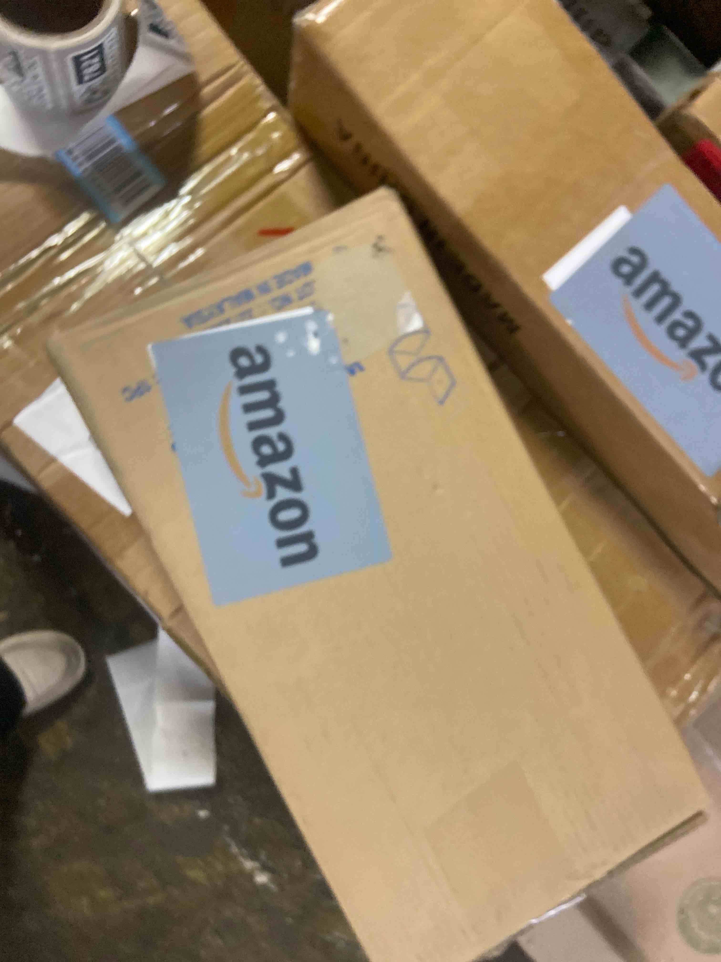 Condition photo showing New/Like New for Furinno Rossi 5-Tier Floating Corner Shelf for Wall, Corner Zigzag Shelf Wall Mounted, Radial Wall Mount Shelves, for Home Office, Living Room, Bedroom, Bathroom, White White 5-Tier Corner Shelf (7.8" x 7.8" x 48.8")