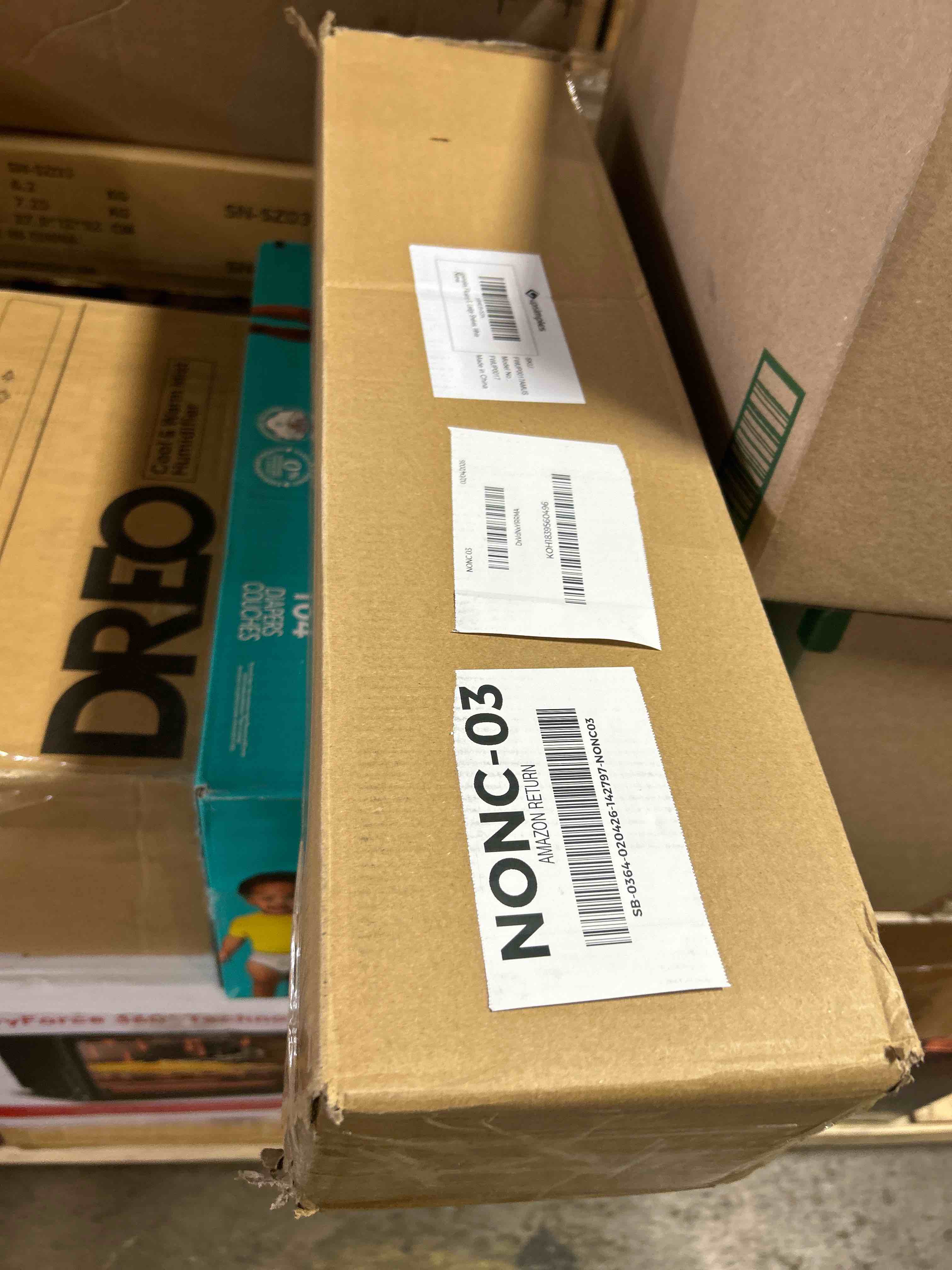 Condition photo showing New/Like New for upsimples Floating Shelves for Wall, 23.6 Inch Shelves for Decor Storage Set of 6, Wall Mounted Wood Shelf for Bedroom, Living Room, Bathroom, Kitchen, Long Picture Ledge Shelves, White White 23.6in