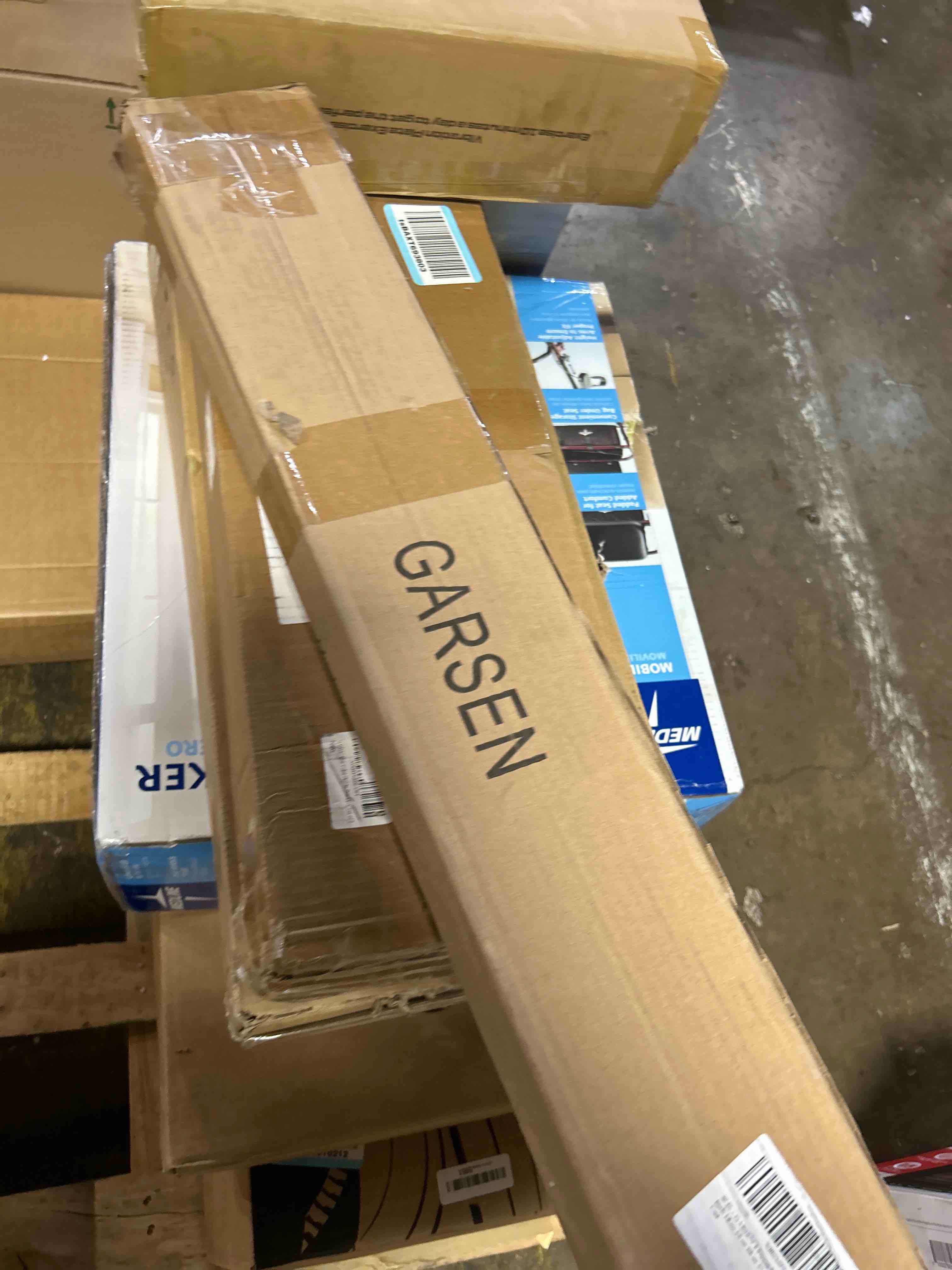 Condition photo showing New/Like New for GARSEN Pool Cue Stick 58 inch 18 oz 19 oz 20 oz 21 oz Billiard House Bar Pool Stick Set of 4 pieces