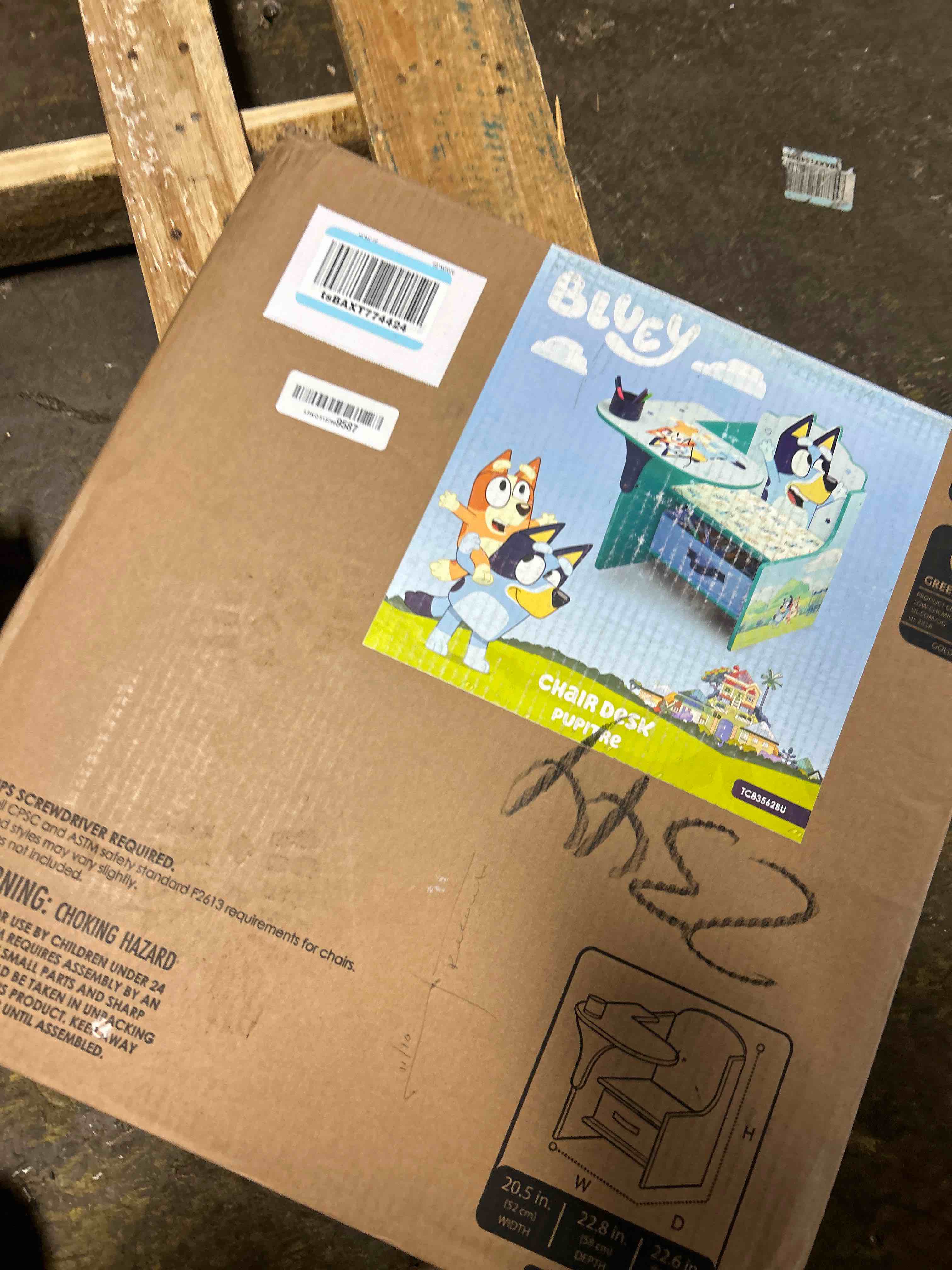 Condition photo showing New/Like New for Delta Children Bluey Chair Desk with Storage Bin - Greenguard Gold Certified, Blue