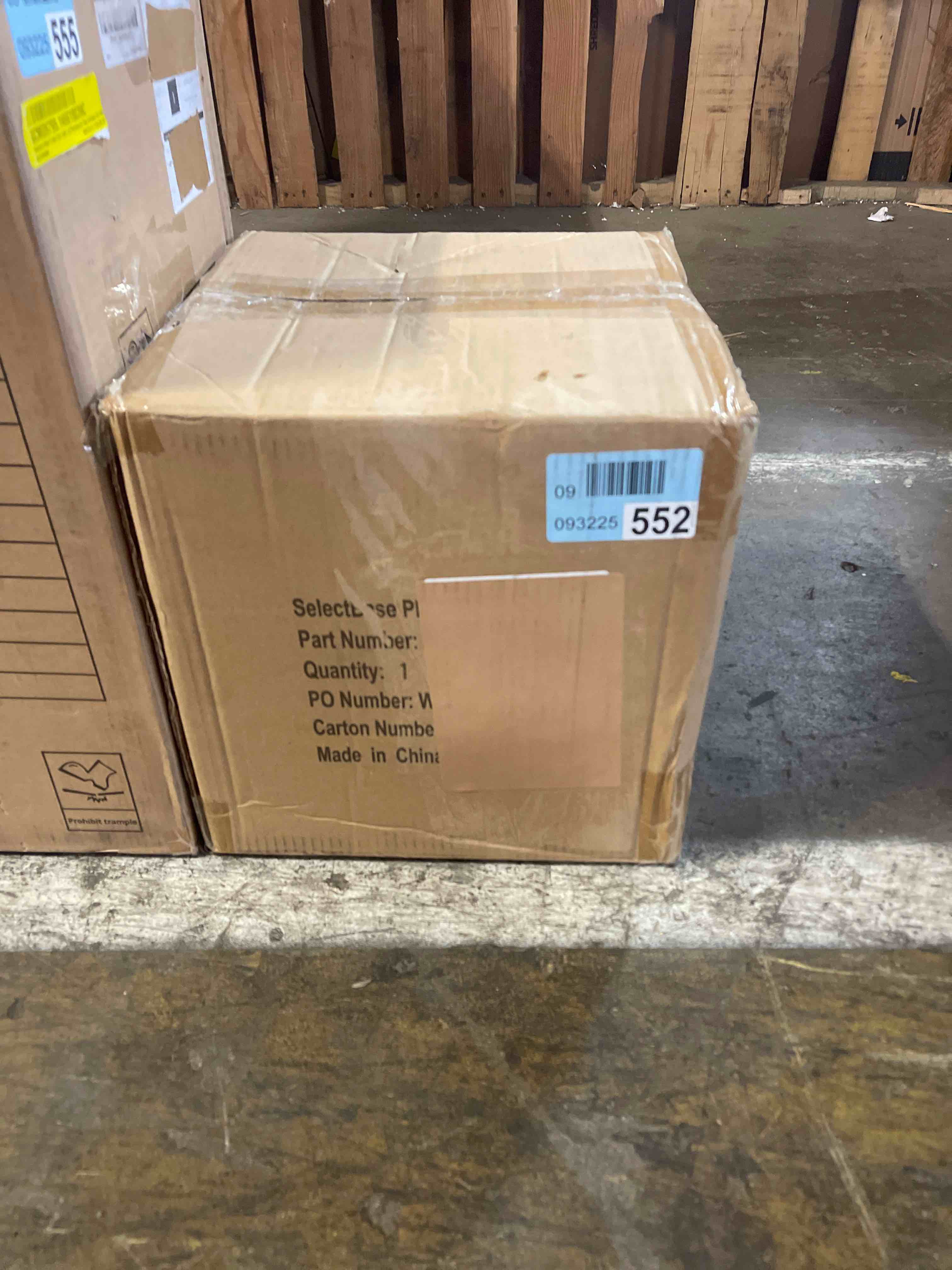 Condition photo showing New/Like New for George Oliver Lasaunda Metal Pot Planter