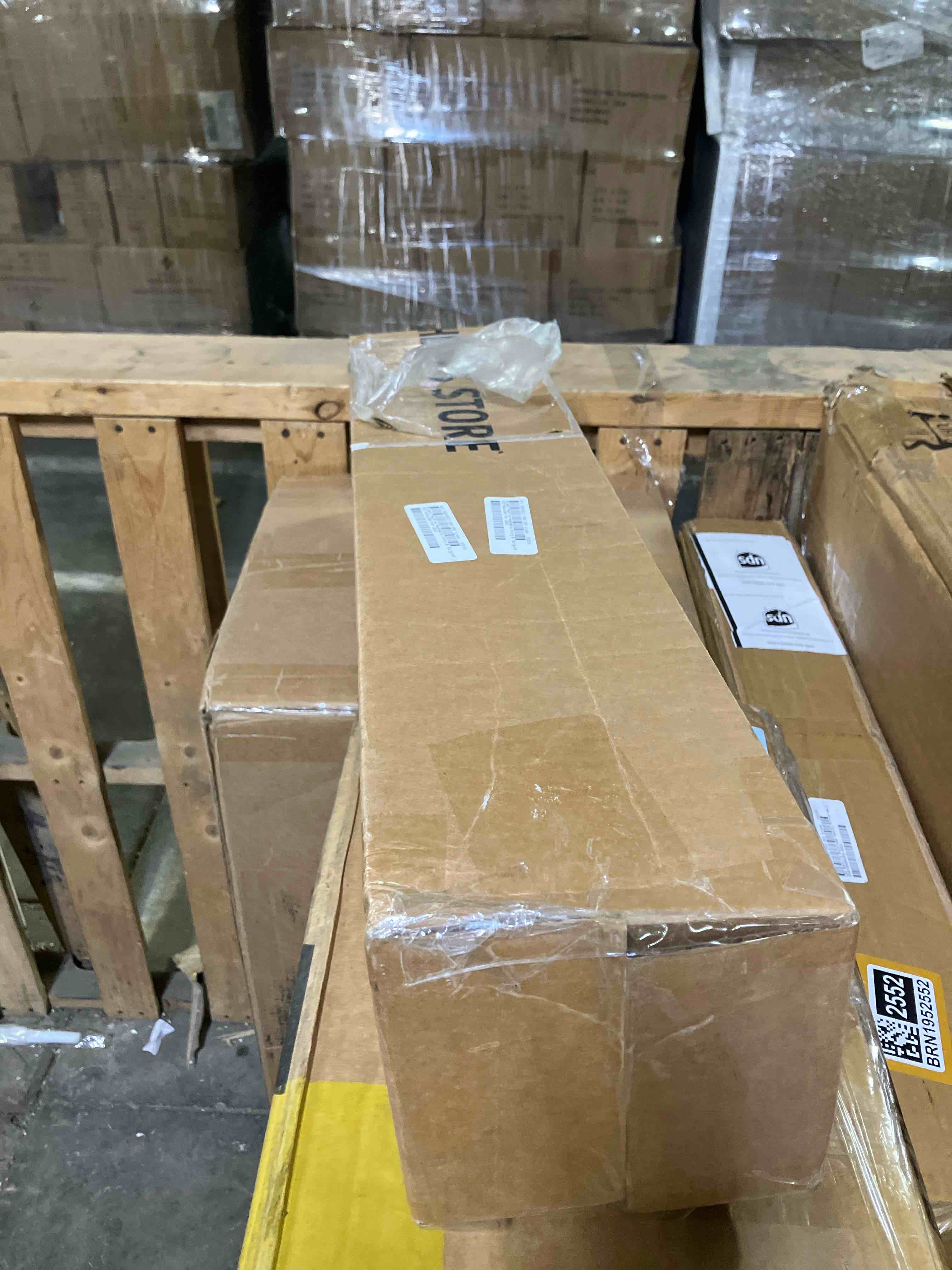 https://s3.amazonaws.com/lotting-images-prod/phillipi/GRA2320461_1743177232630.jpeg