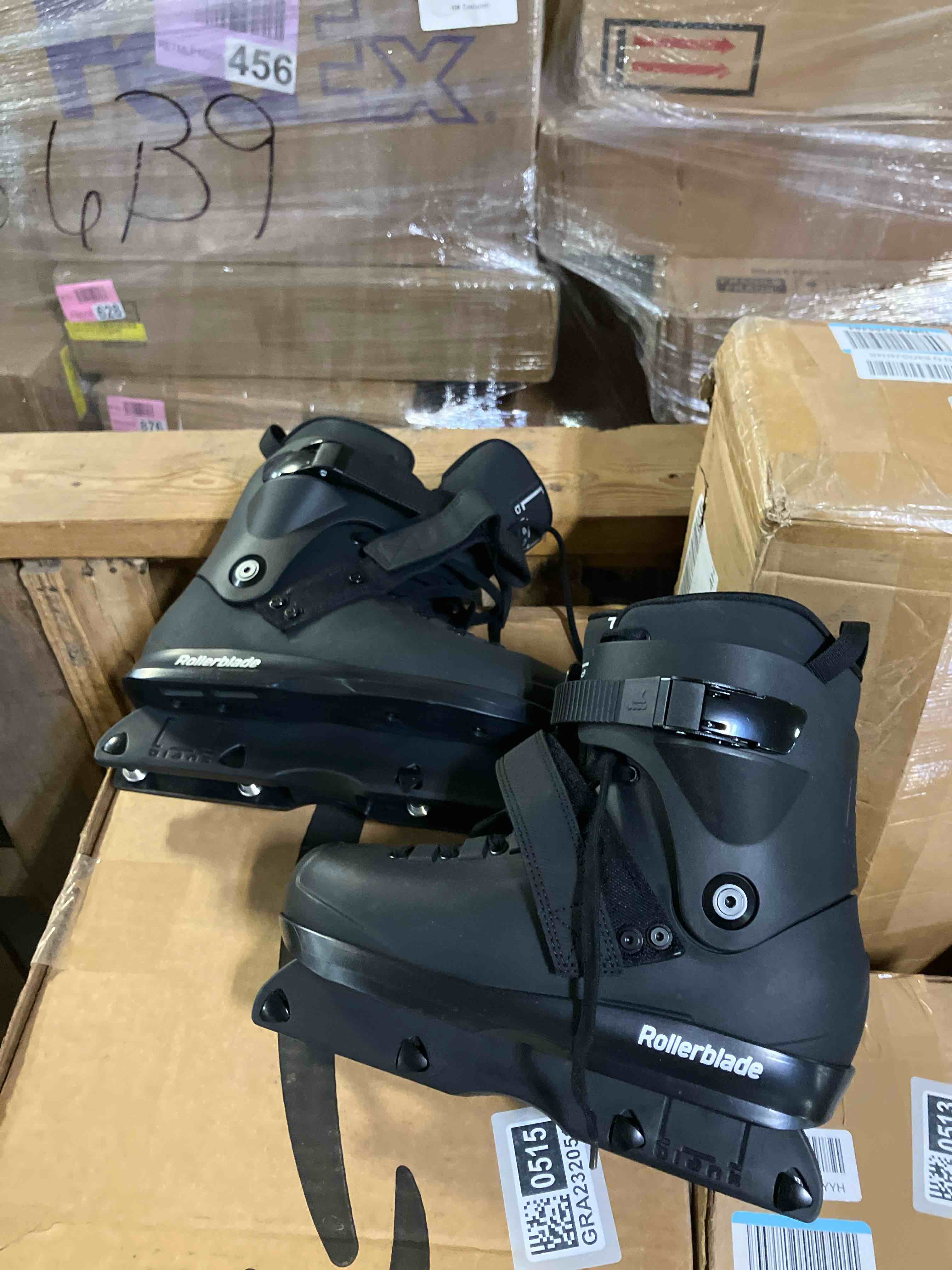 https://s3.amazonaws.com/lotting-images-prod/phillipi/GRA2320516_1743188327070.jpeg