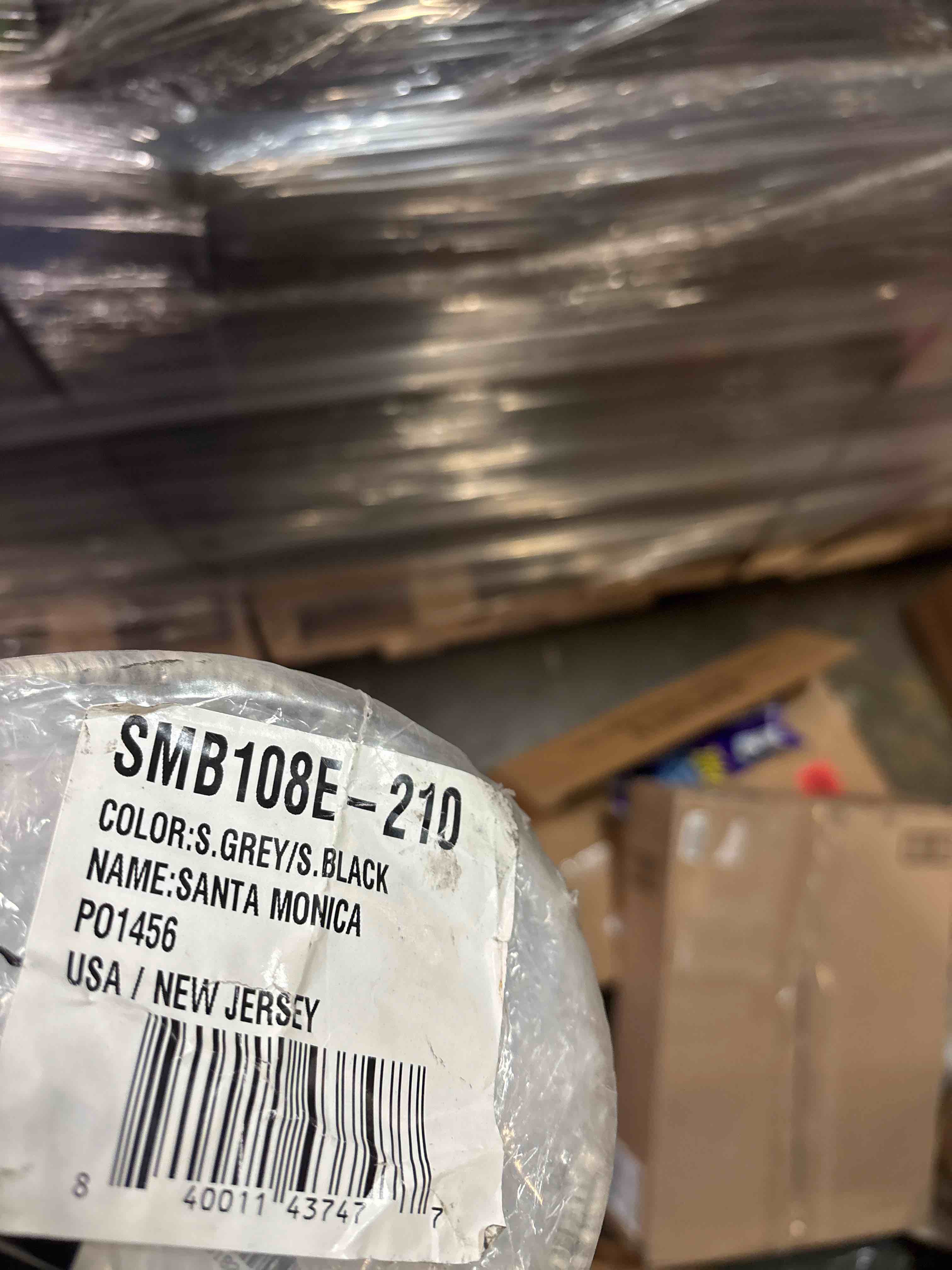 https://s3.amazonaws.com/lotting-images-prod/phillipi/GRA2320634_1743193633307.jpeg