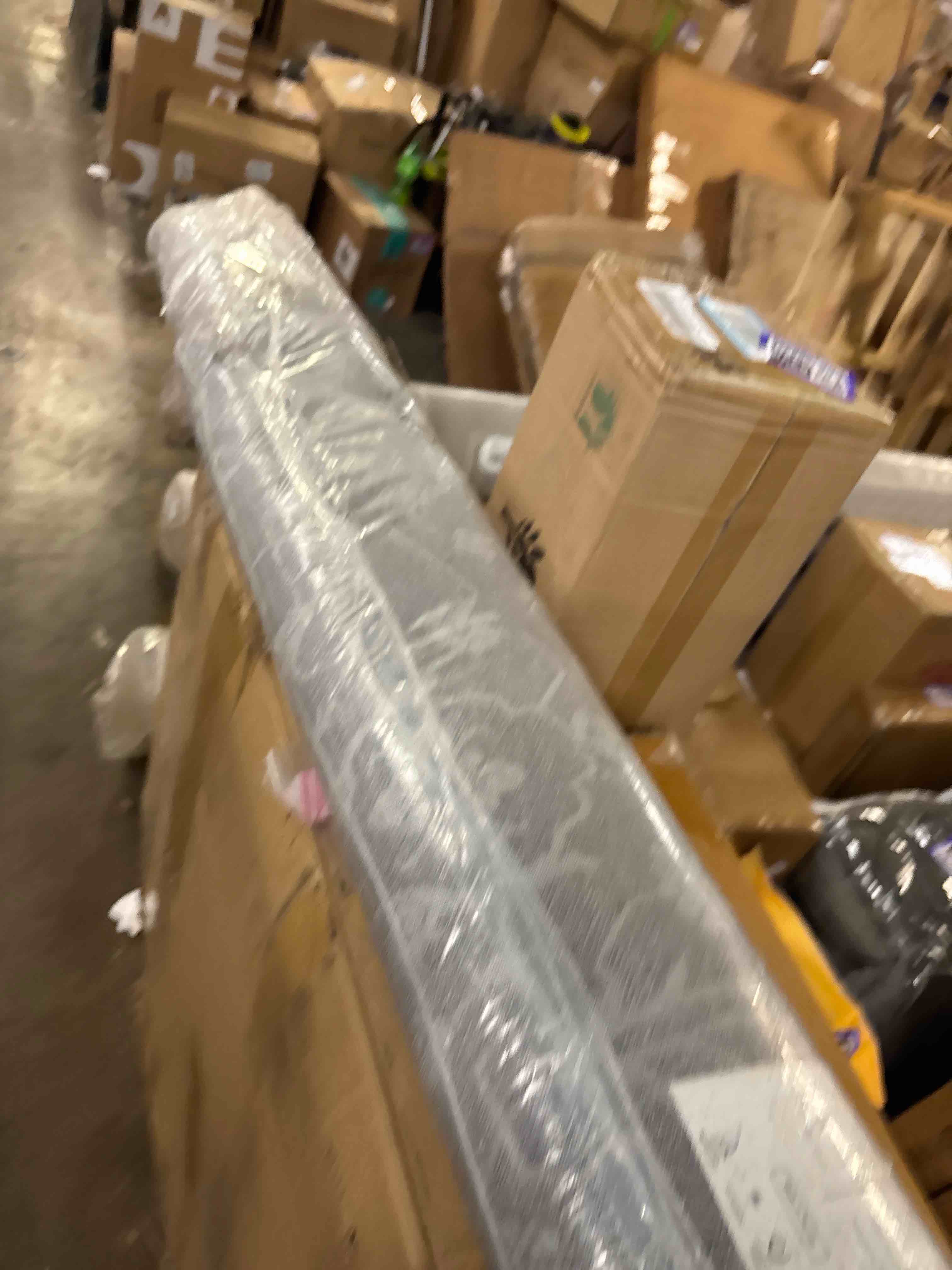 https://s3.amazonaws.com/lotting-images-prod/phillipi/GRA2320636_1743193402054.jpeg