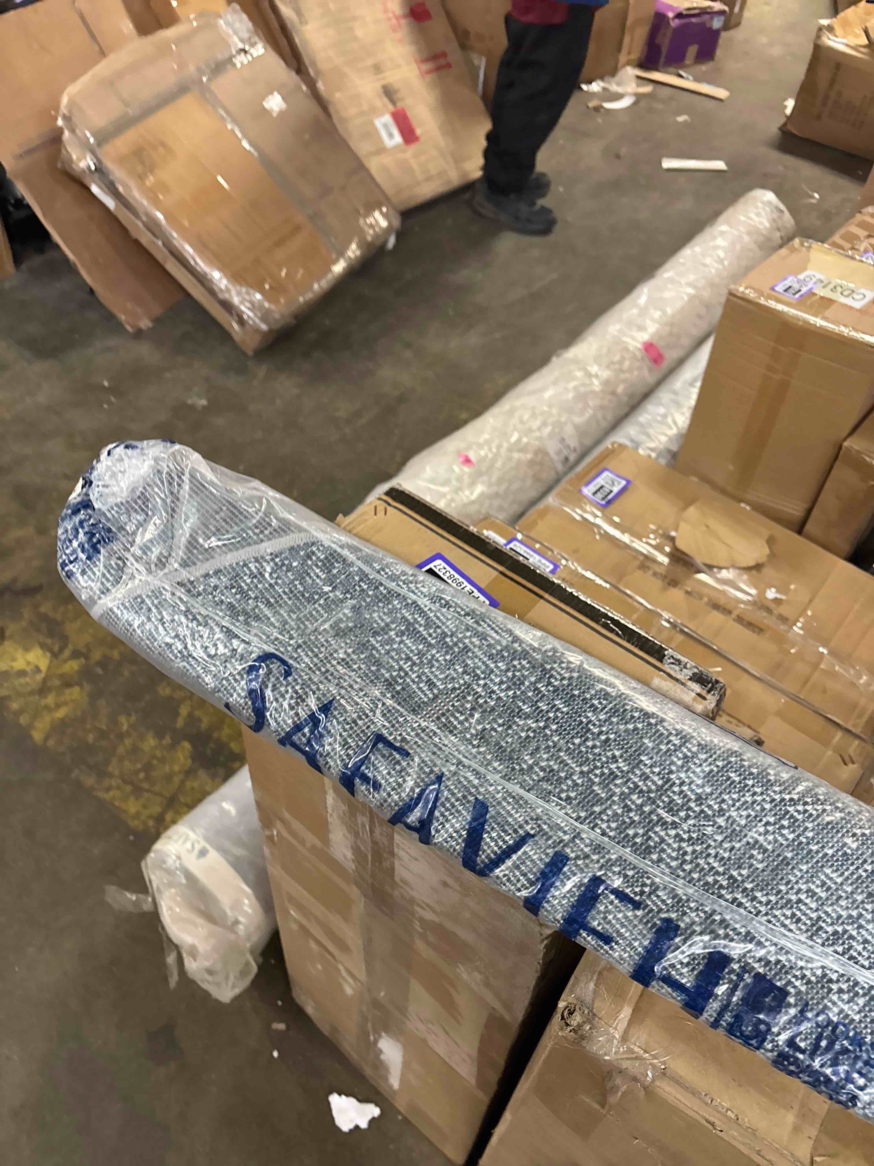 https://s3.amazonaws.com/lotting-images-prod/phillipi/GRA2320651_1743190643899.jpeg