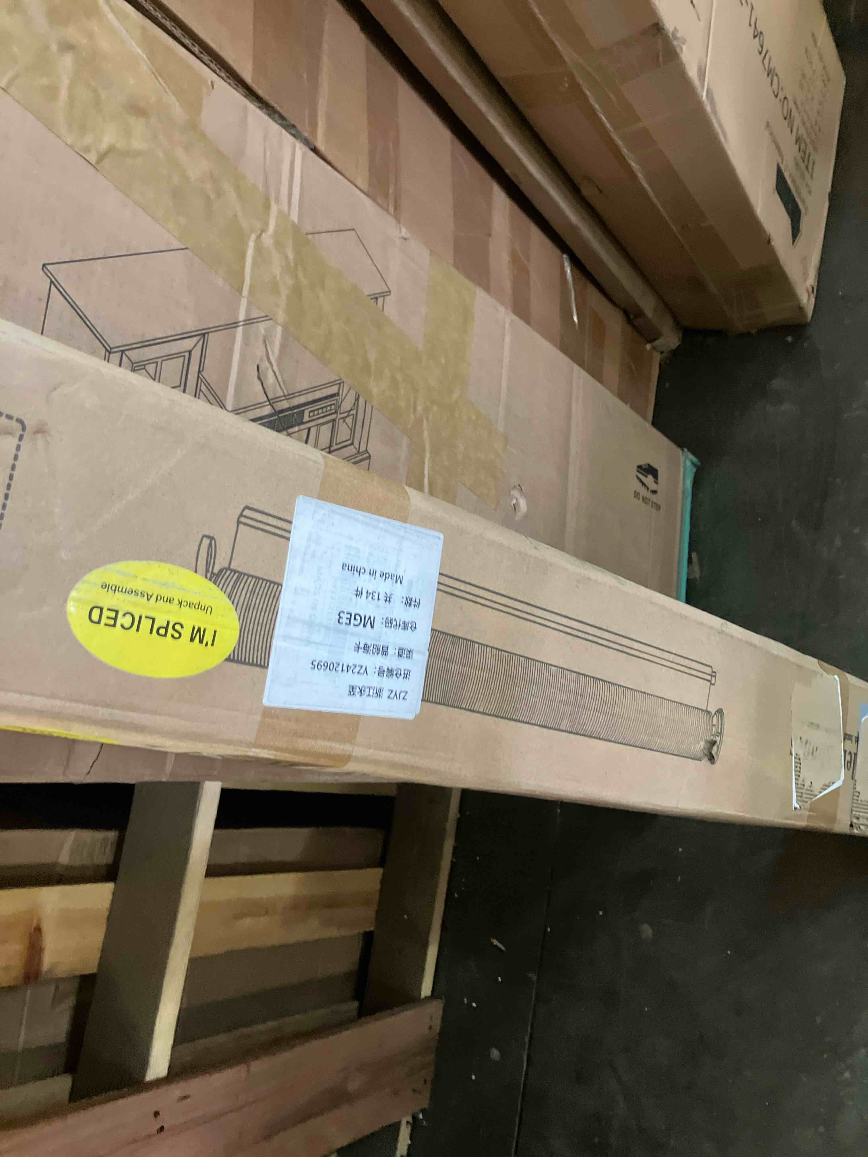 https://s3.amazonaws.com/lotting-images-prod/phillipi/GRA2321674_1744644028538.jpeg