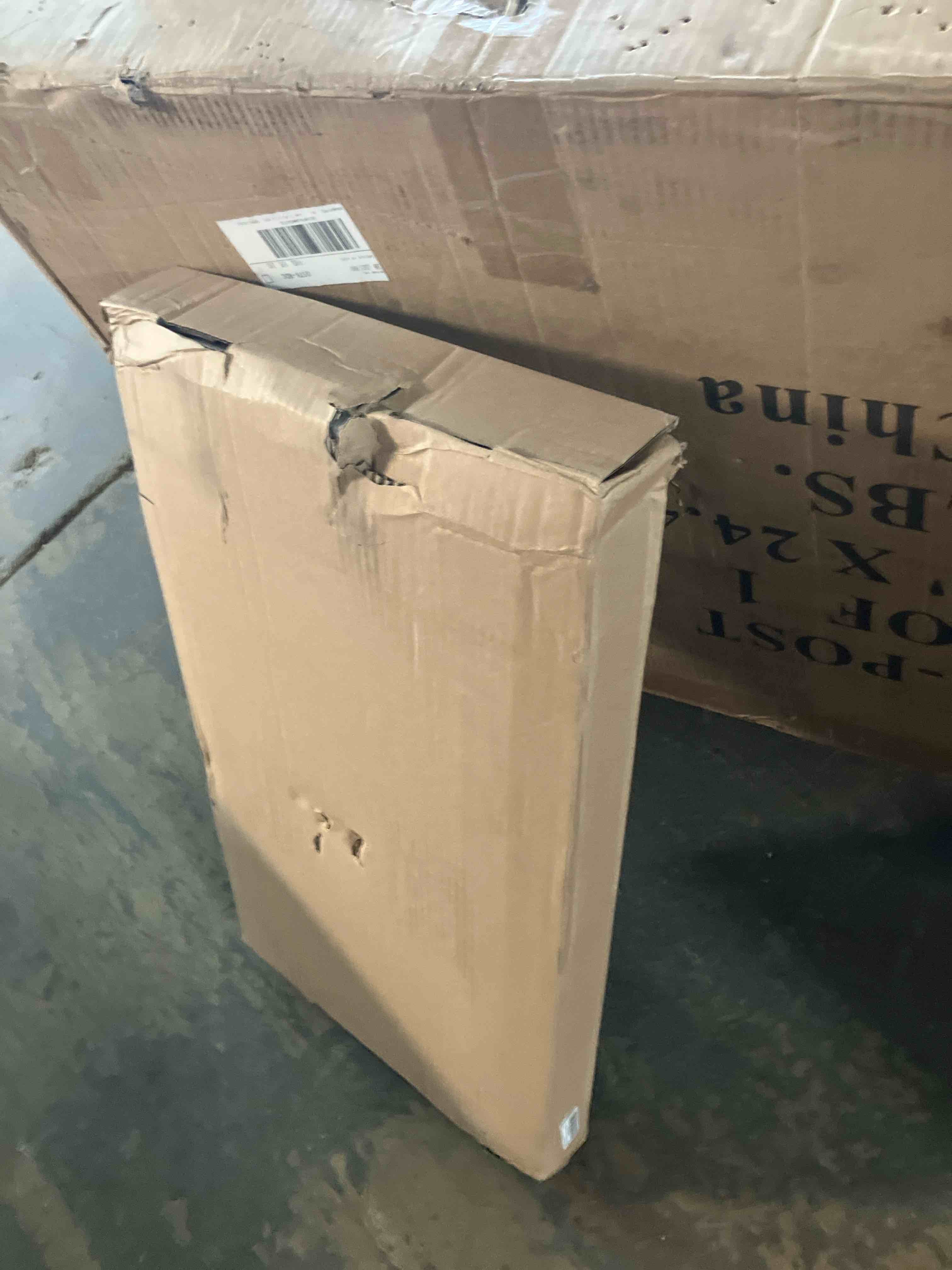 https://s3.amazonaws.com/lotting-images-prod/phillipi/GRA2321713_1744648578985.jpeg