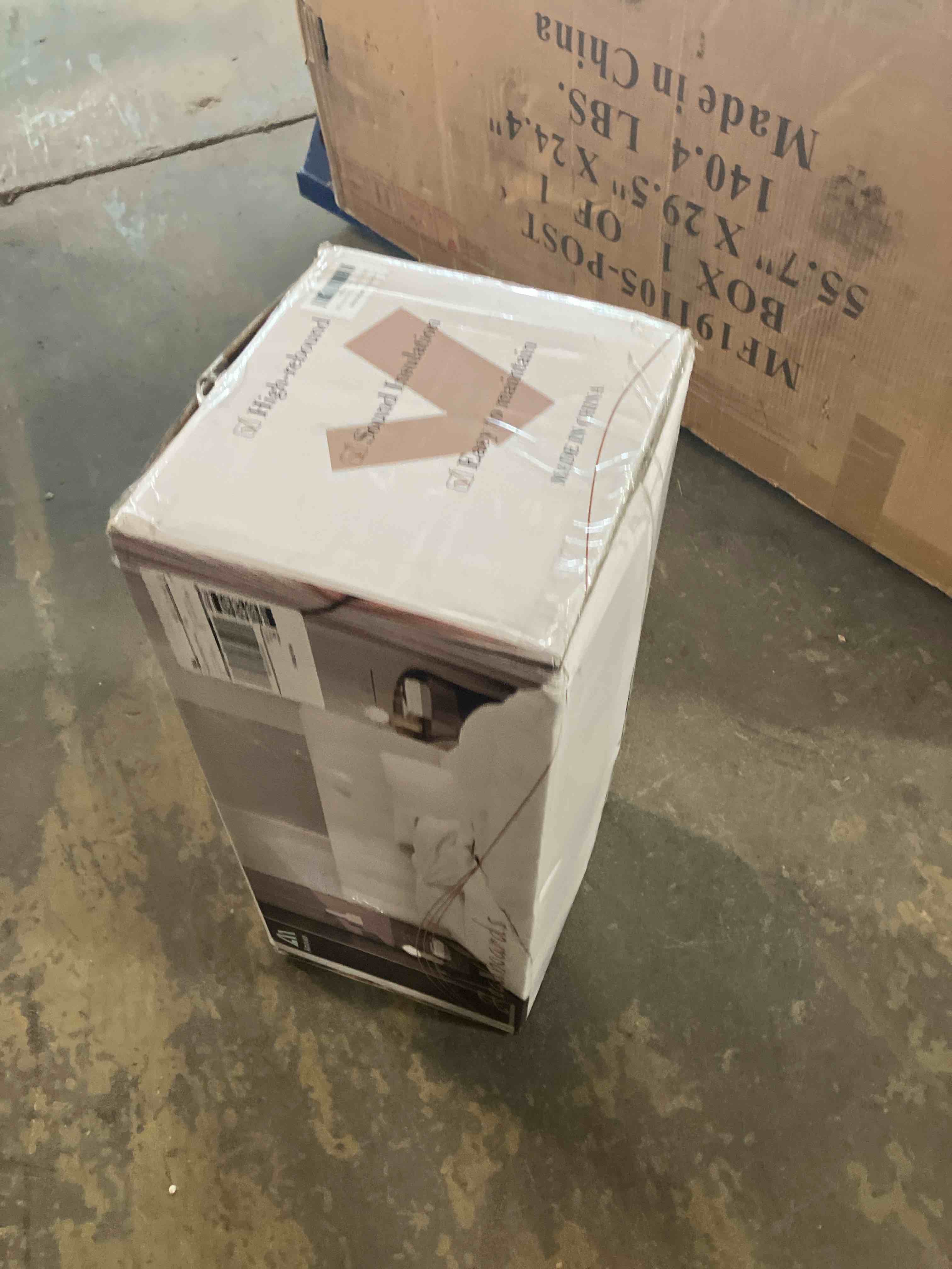 https://s3.amazonaws.com/lotting-images-prod/phillipi/GRA2321723_1744649382616.jpeg