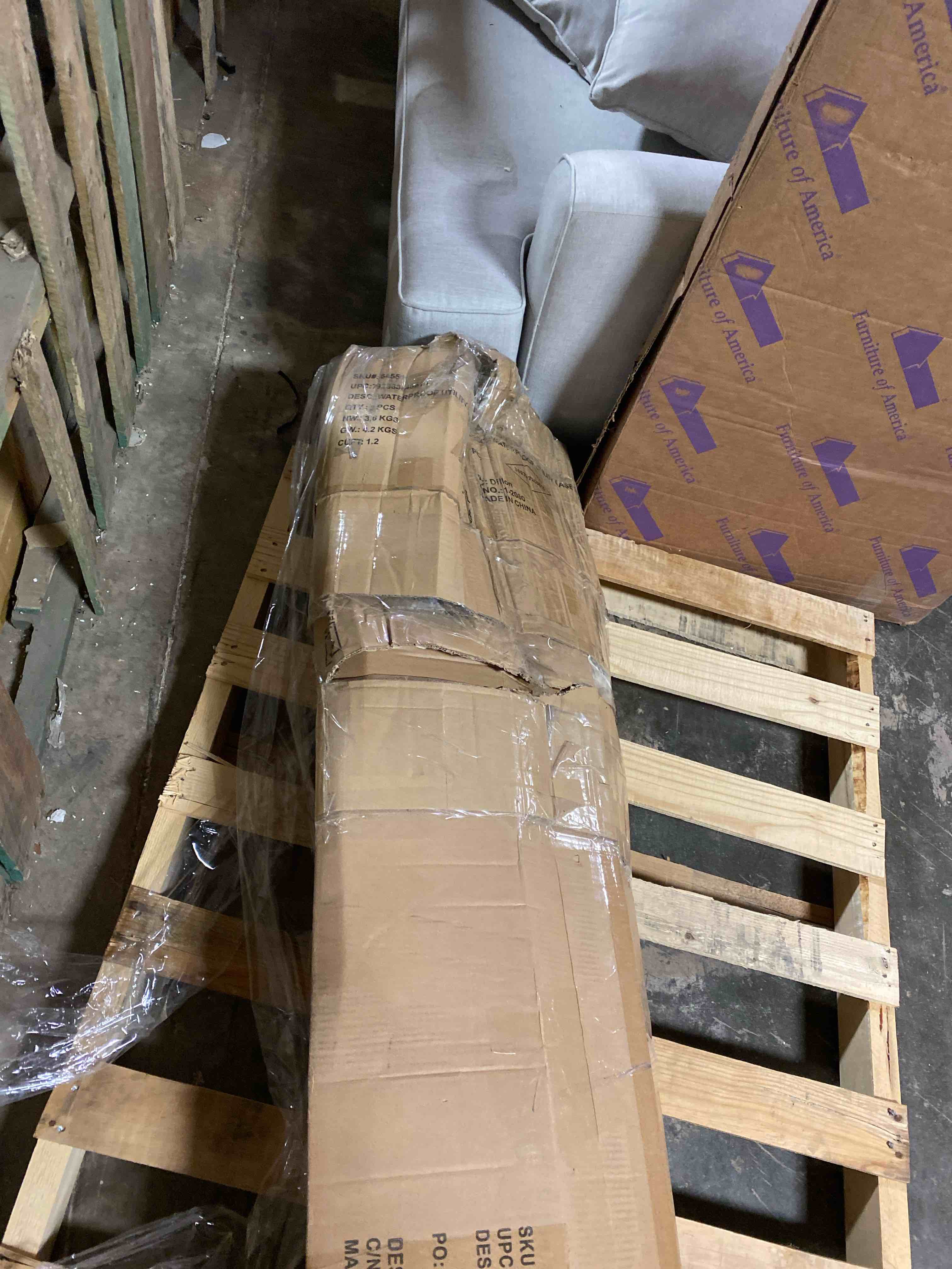 https://s3.amazonaws.com/lotting-images-prod/phillipi/GRA2322151_1744831056968.jpeg
