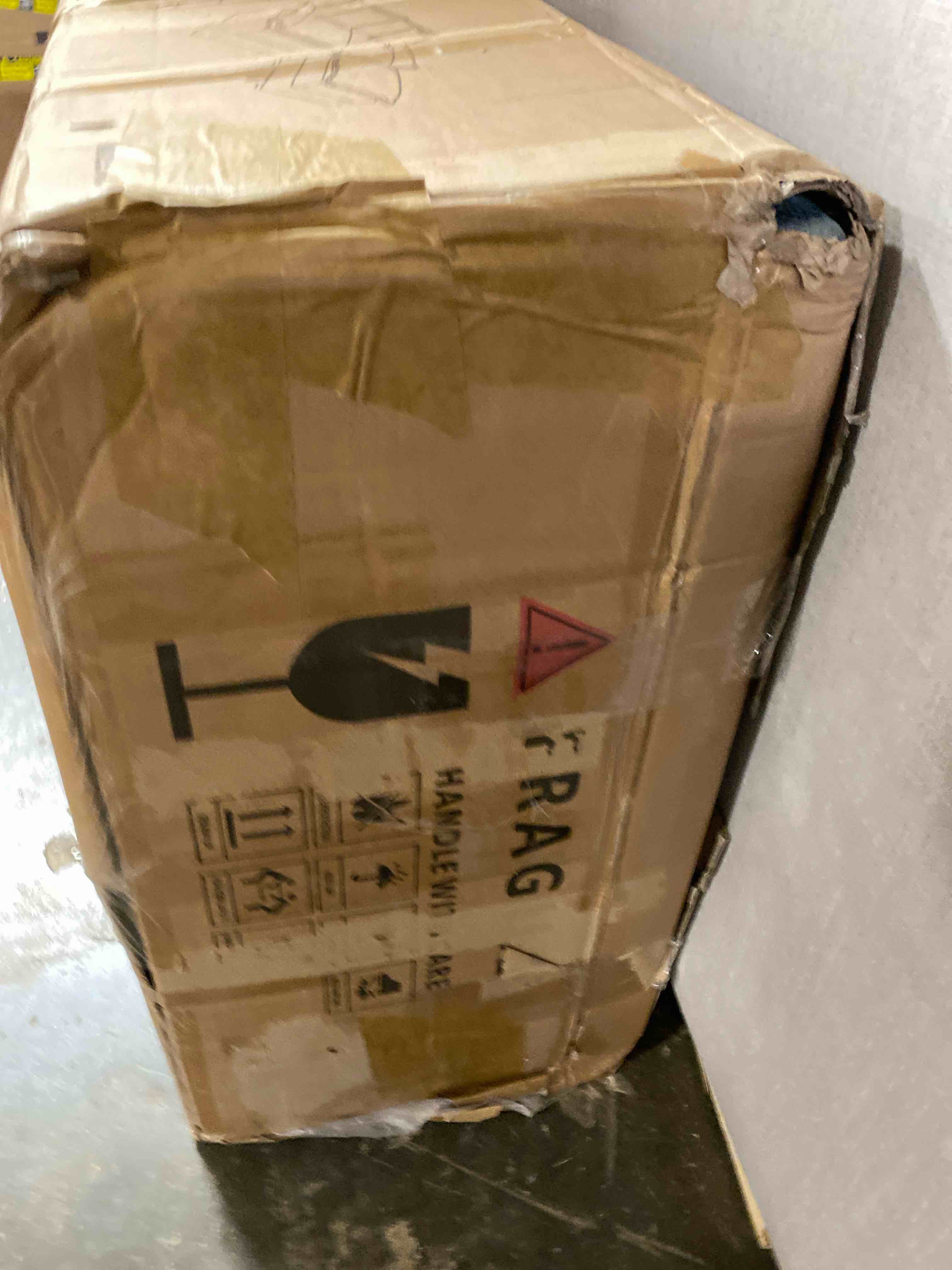 https://s3.amazonaws.com/lotting-images-prod/phillipi/GRA2322162_1744994940505.jpeg