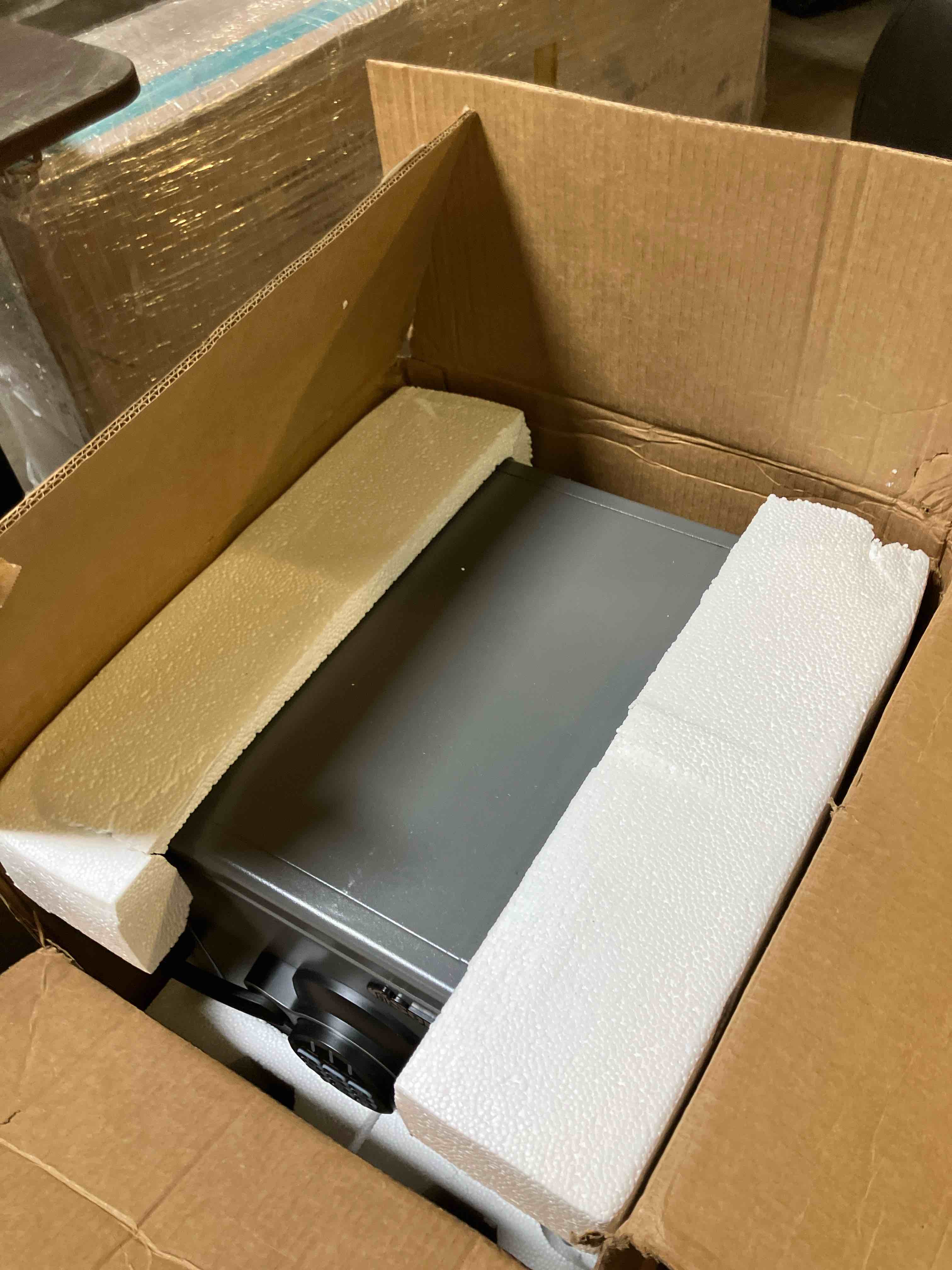 https://s3.amazonaws.com/lotting-images-prod/phillipi/GRA2322324_1744920699731.jpeg