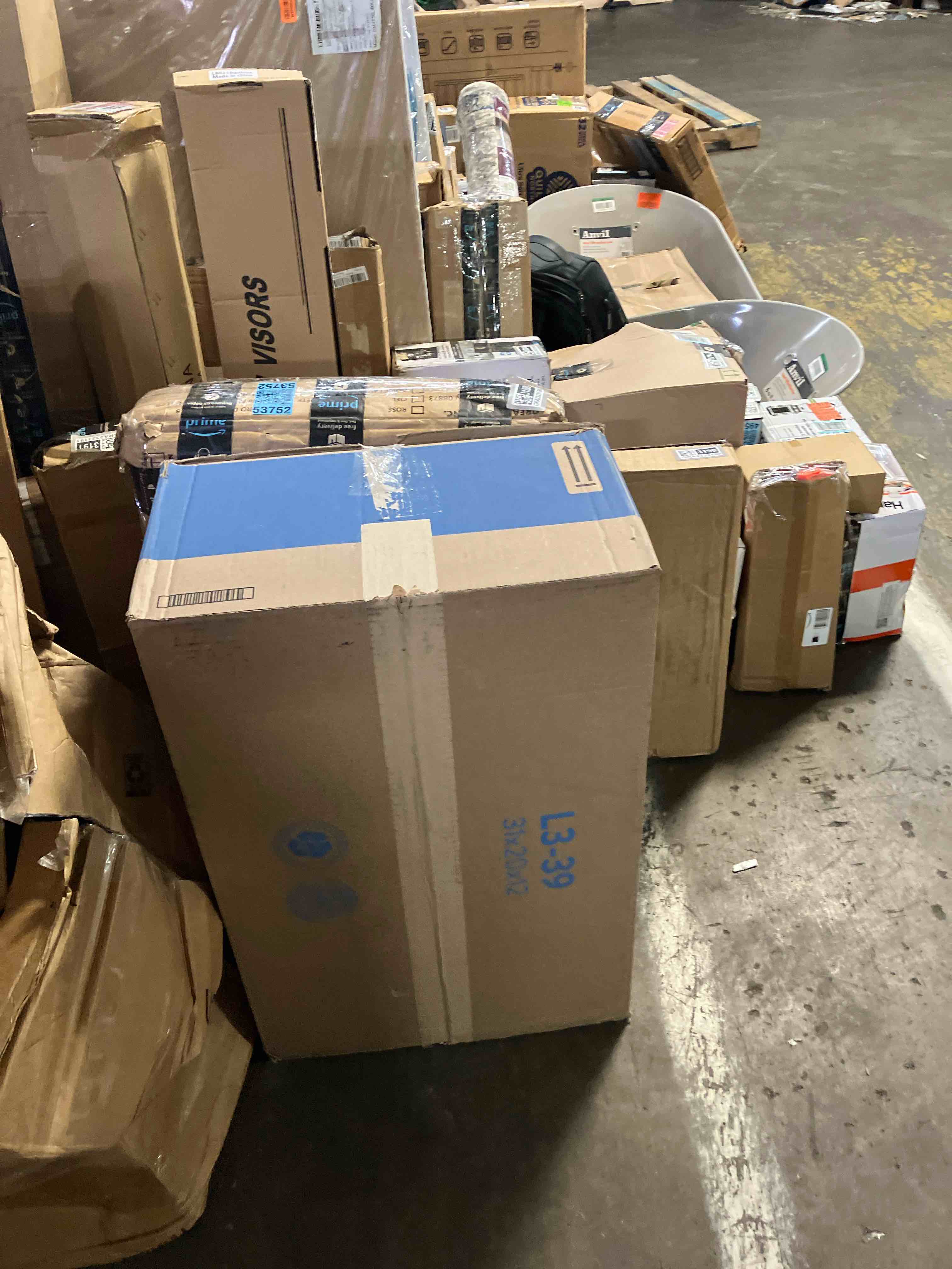 https://s3.amazonaws.com/lotting-images-prod/phillipi/GRA2323187_1755109310254.jpeg