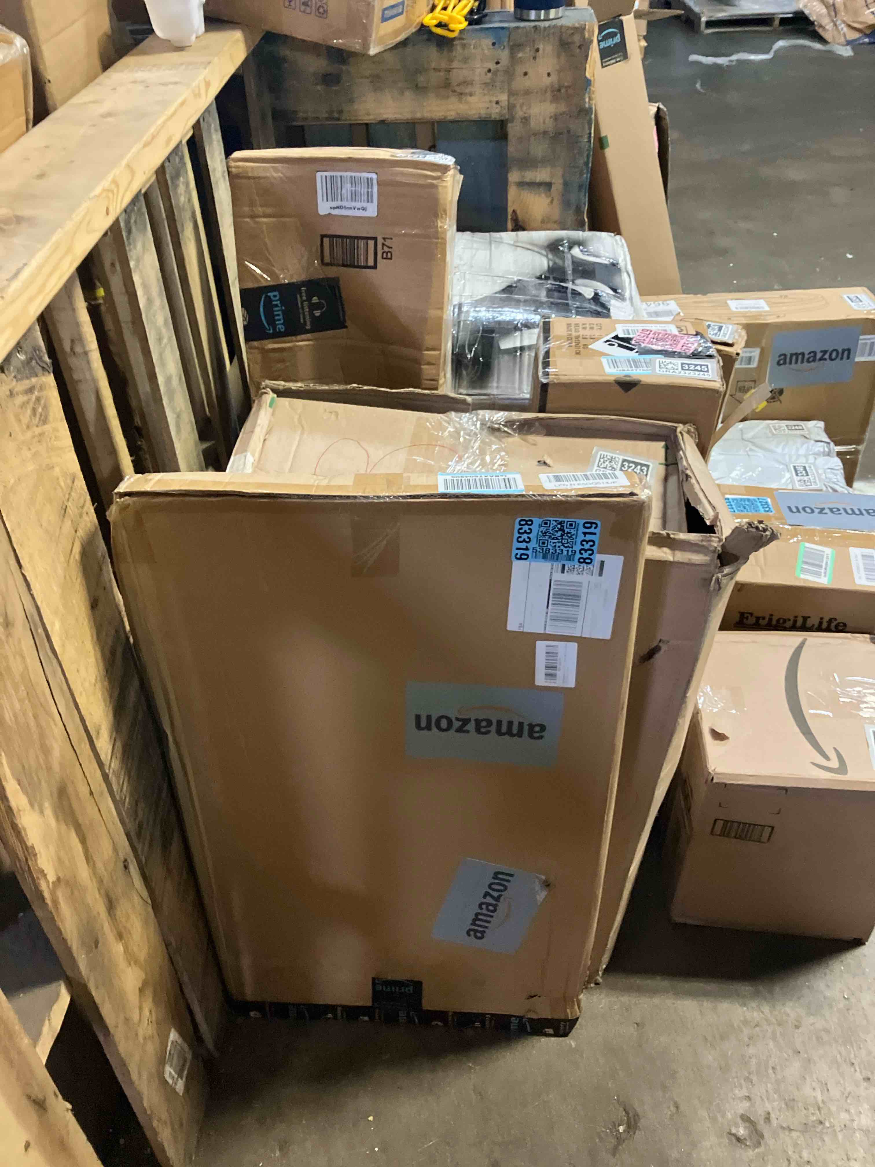 https://s3.amazonaws.com/lotting-images-prod/phillipi/GRA2323241_1755097850006.jpeg